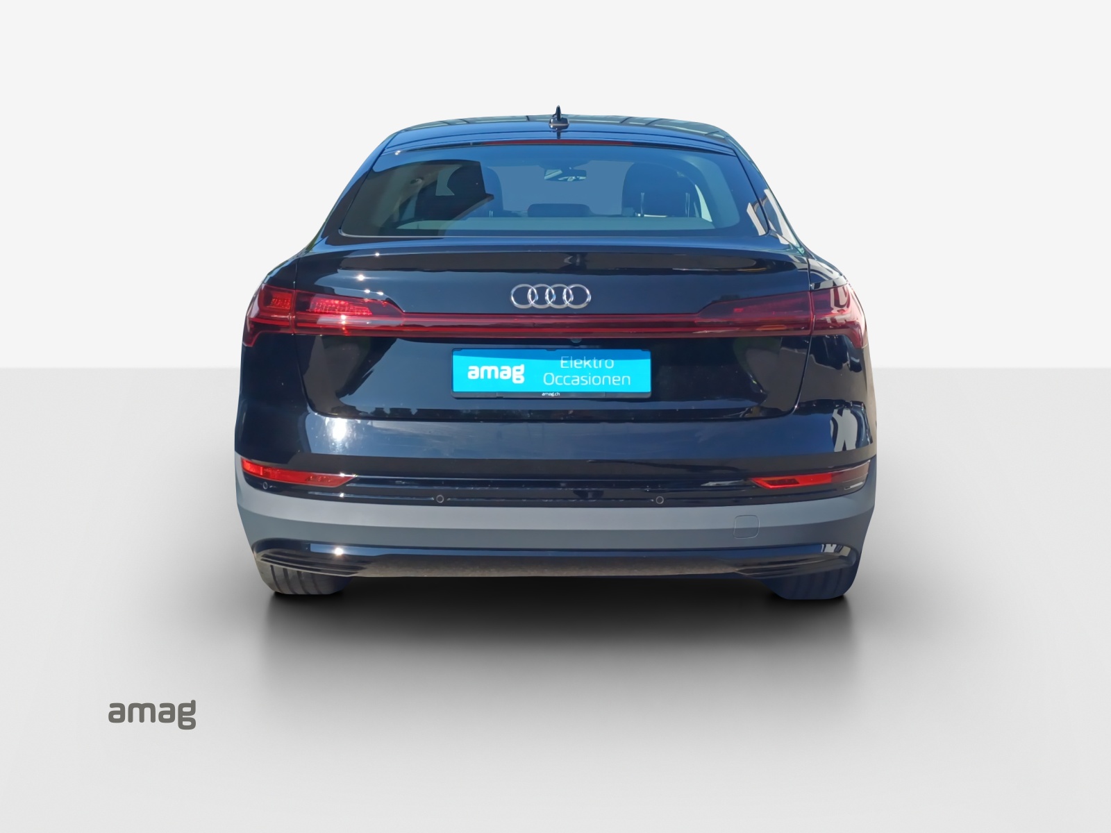 AUDI e-tron 55 Sportback quattro-image-3