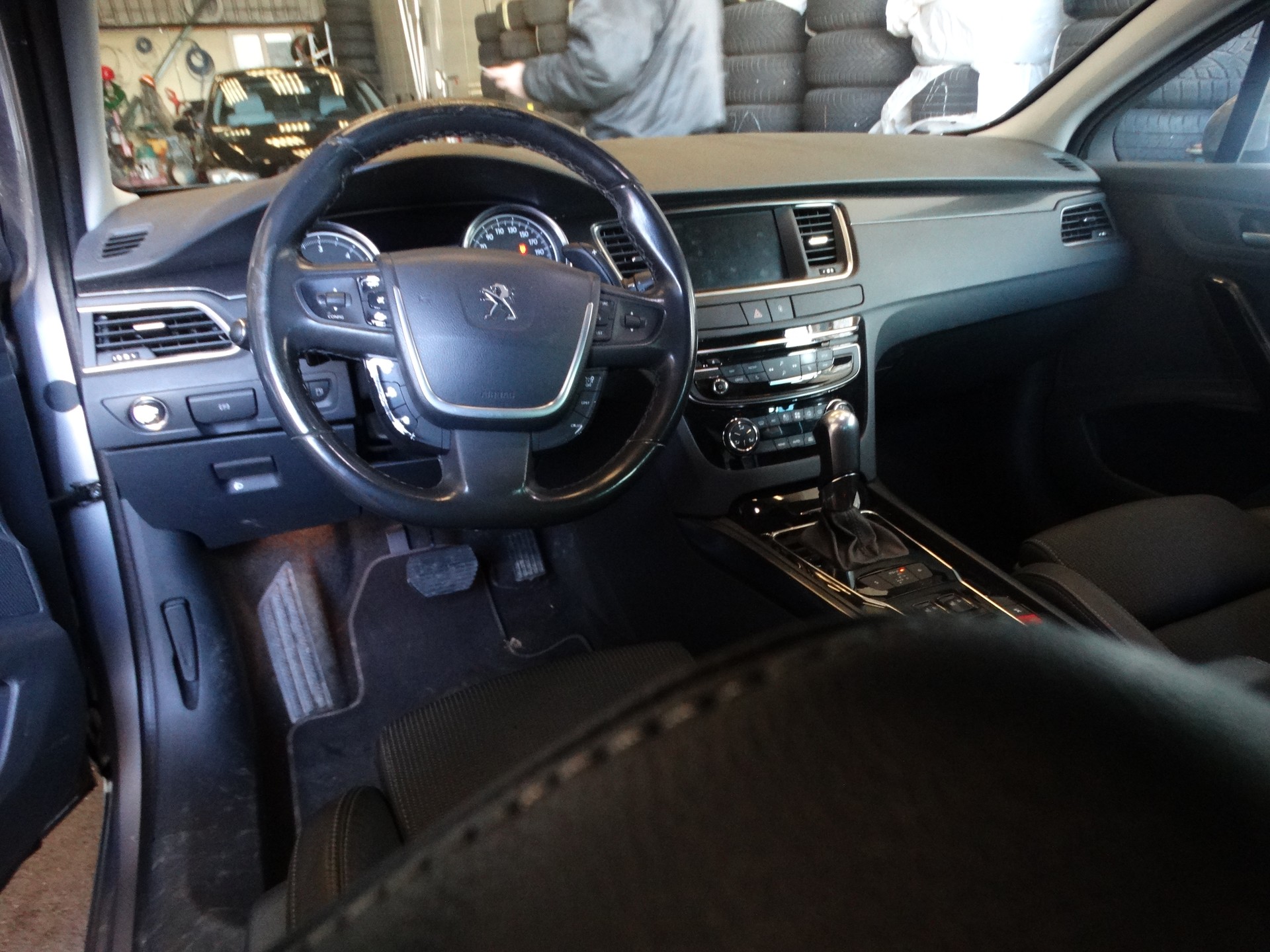 PEUGEOT 508 SW 2.0 BlueHDi Allure Automatic-image-8