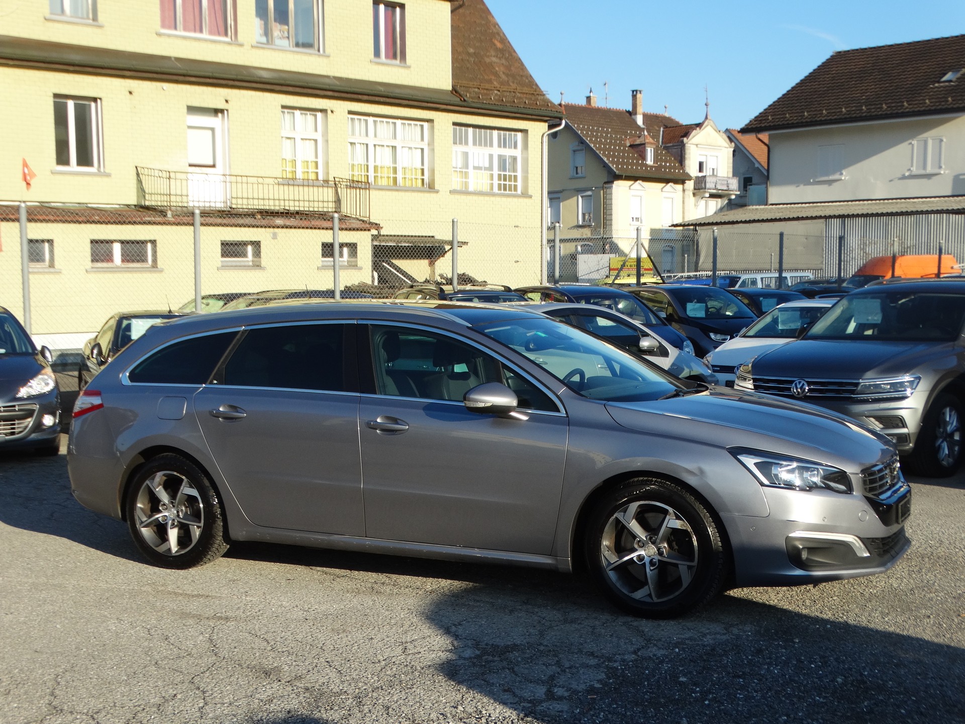 PEUGEOT 508 SW 2.0 BlueHDi Allure Automatic-image-2