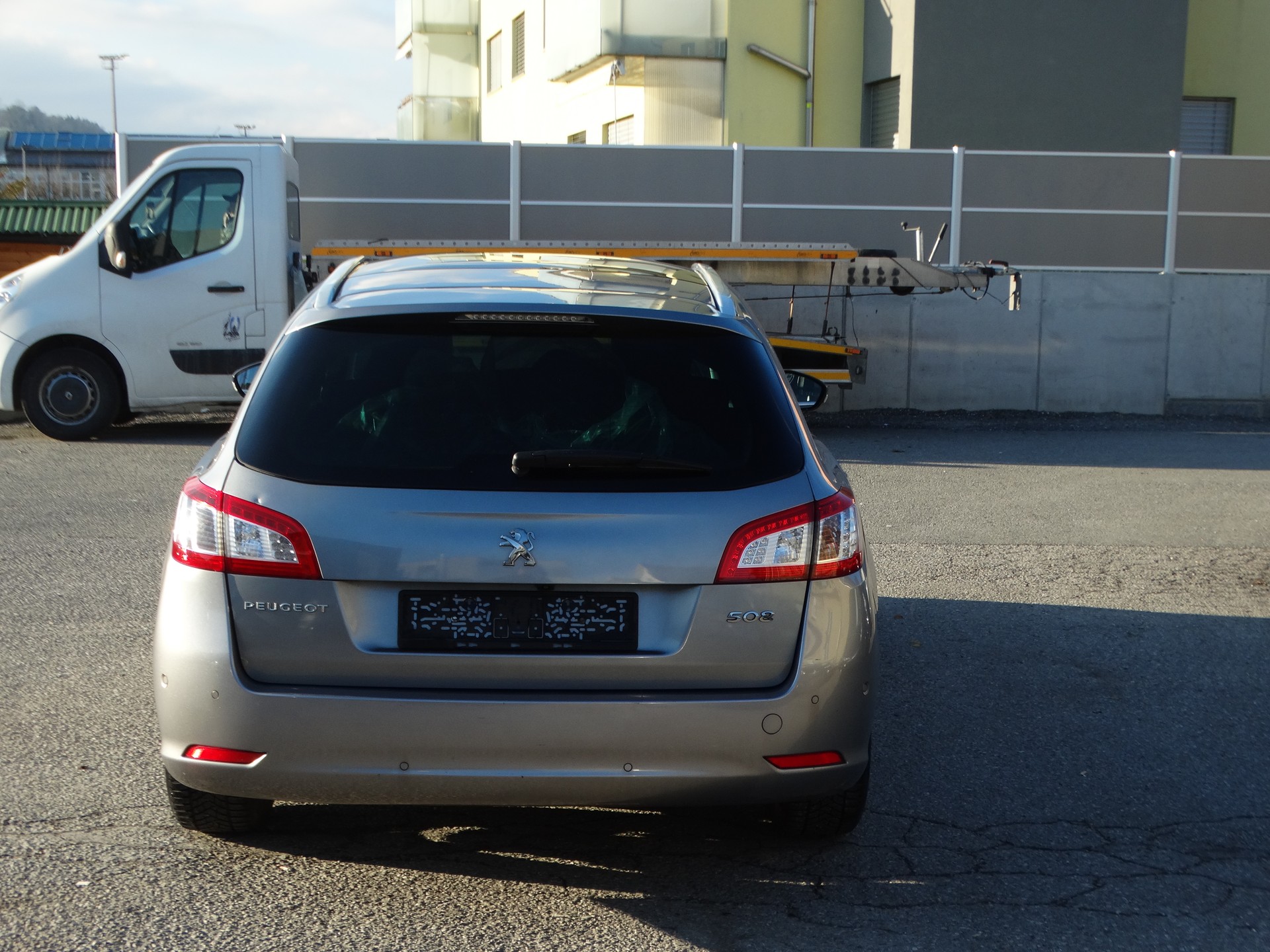 PEUGEOT 508 SW 2.0 BlueHDi Allure Automatic-image-15
