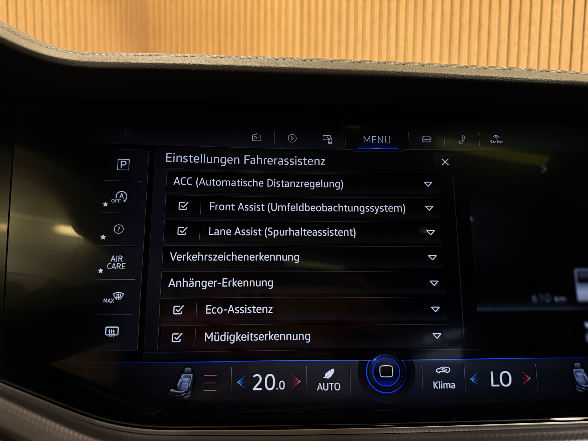 VW Touareg 3.0 TDI R Line Tiptronic-image-17