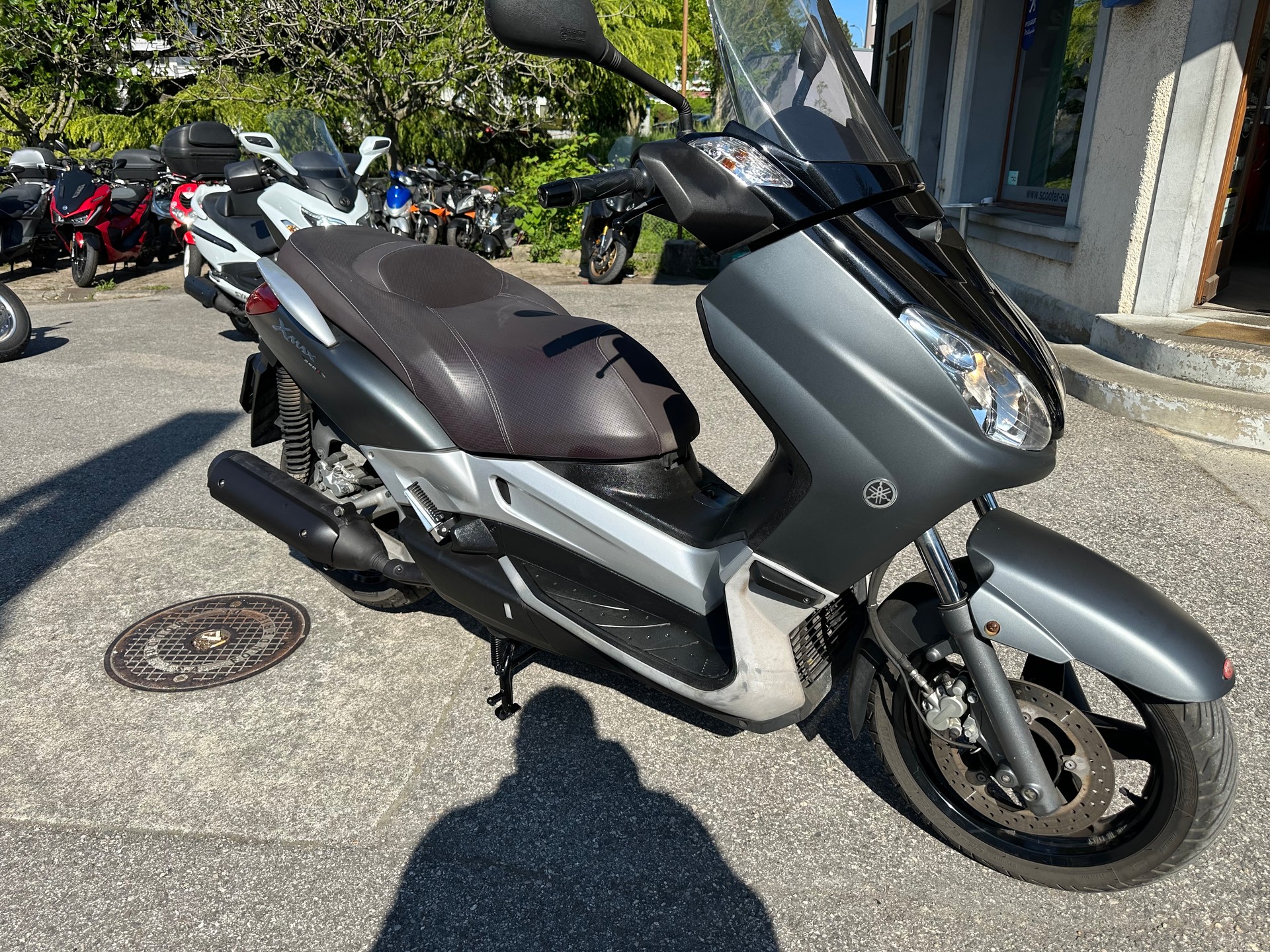 YAMAHA X-Max YP 250 R Black Max