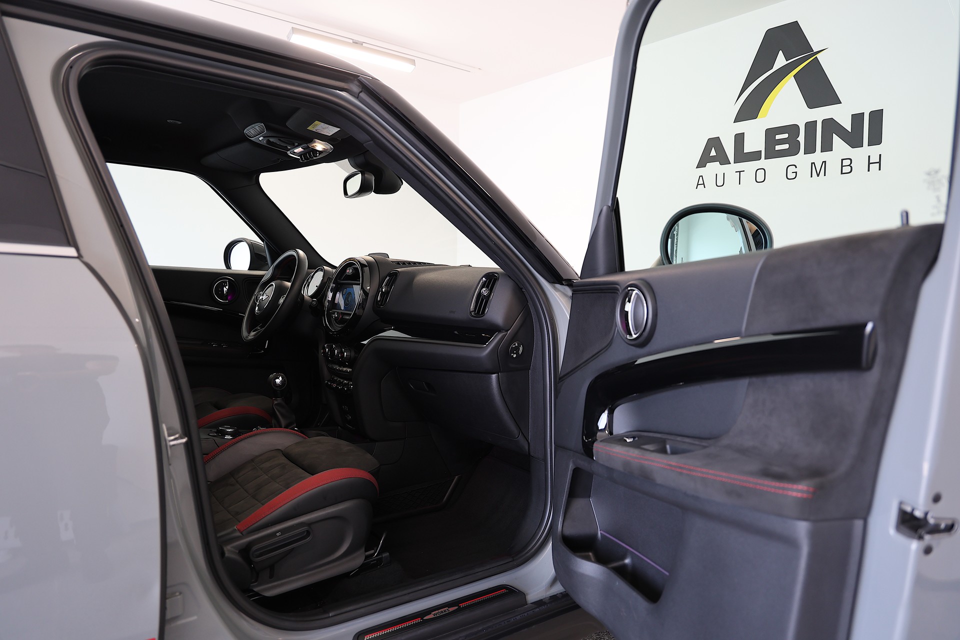 MINI Countryman John Cooper Works ALL4-image-10