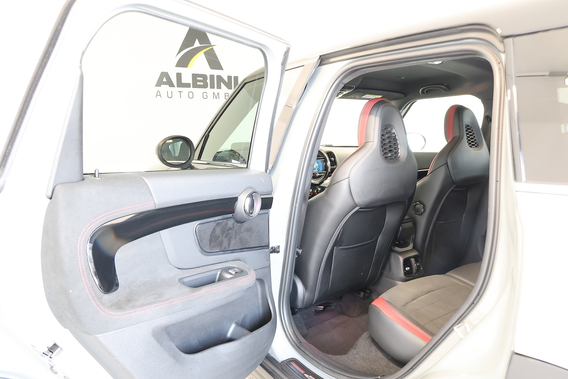 MINI Countryman John Cooper Works ALL4-image-14