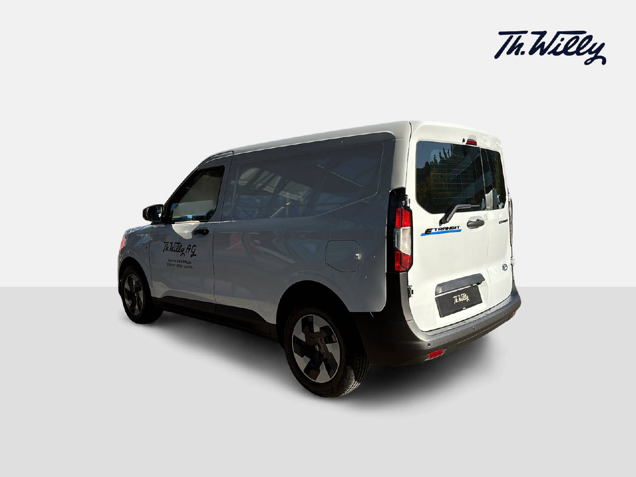 FORD E-Transit Courier Van Trend-image-2