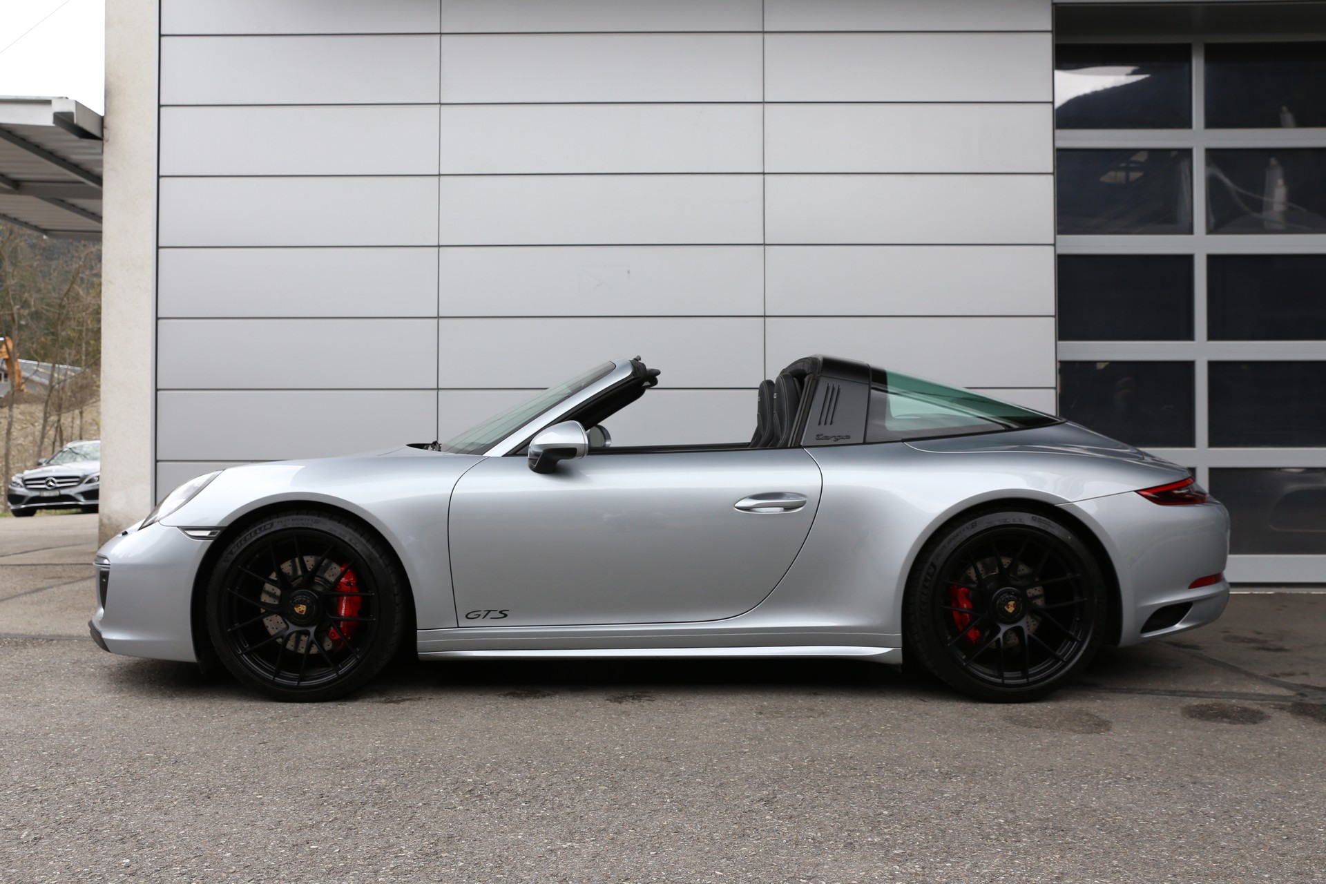 PORSCHE 911 Targa 4 GTS PDK-image-1