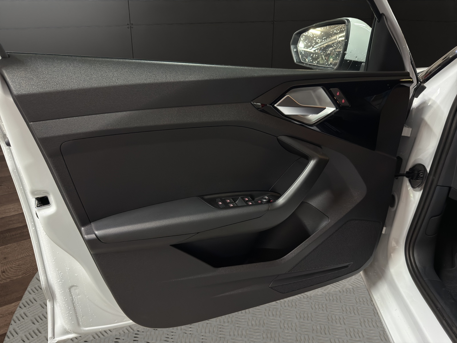 AUDI A1 Sportback 30 TFSI Attraction S-tronic-image-18