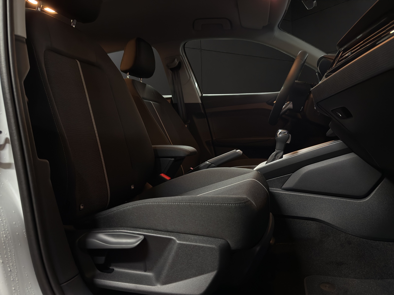 AUDI A1 Sportback 30 TFSI Attraction S-tronic-image-13