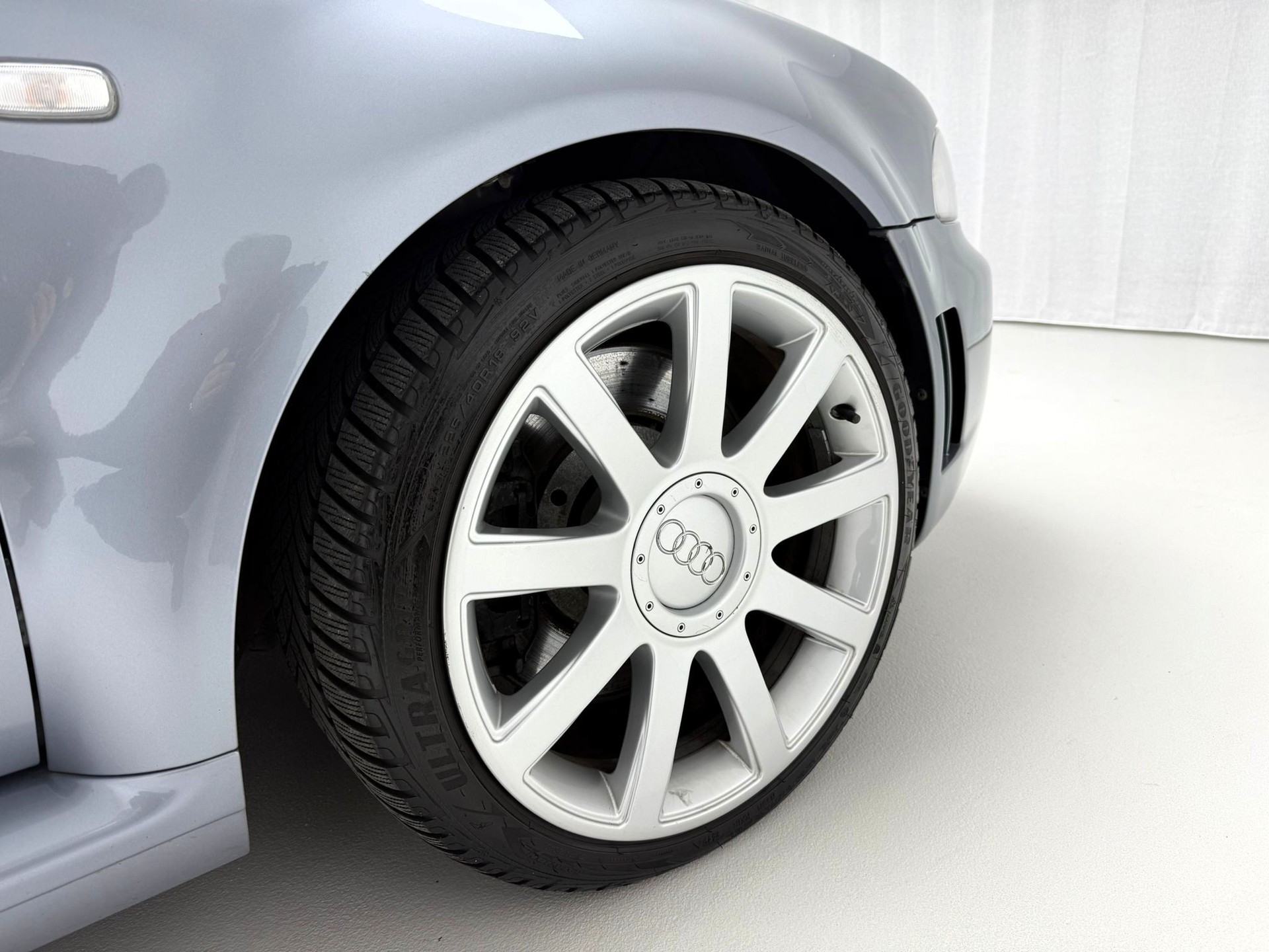 AUDI RS4 Avant quattro-image-11