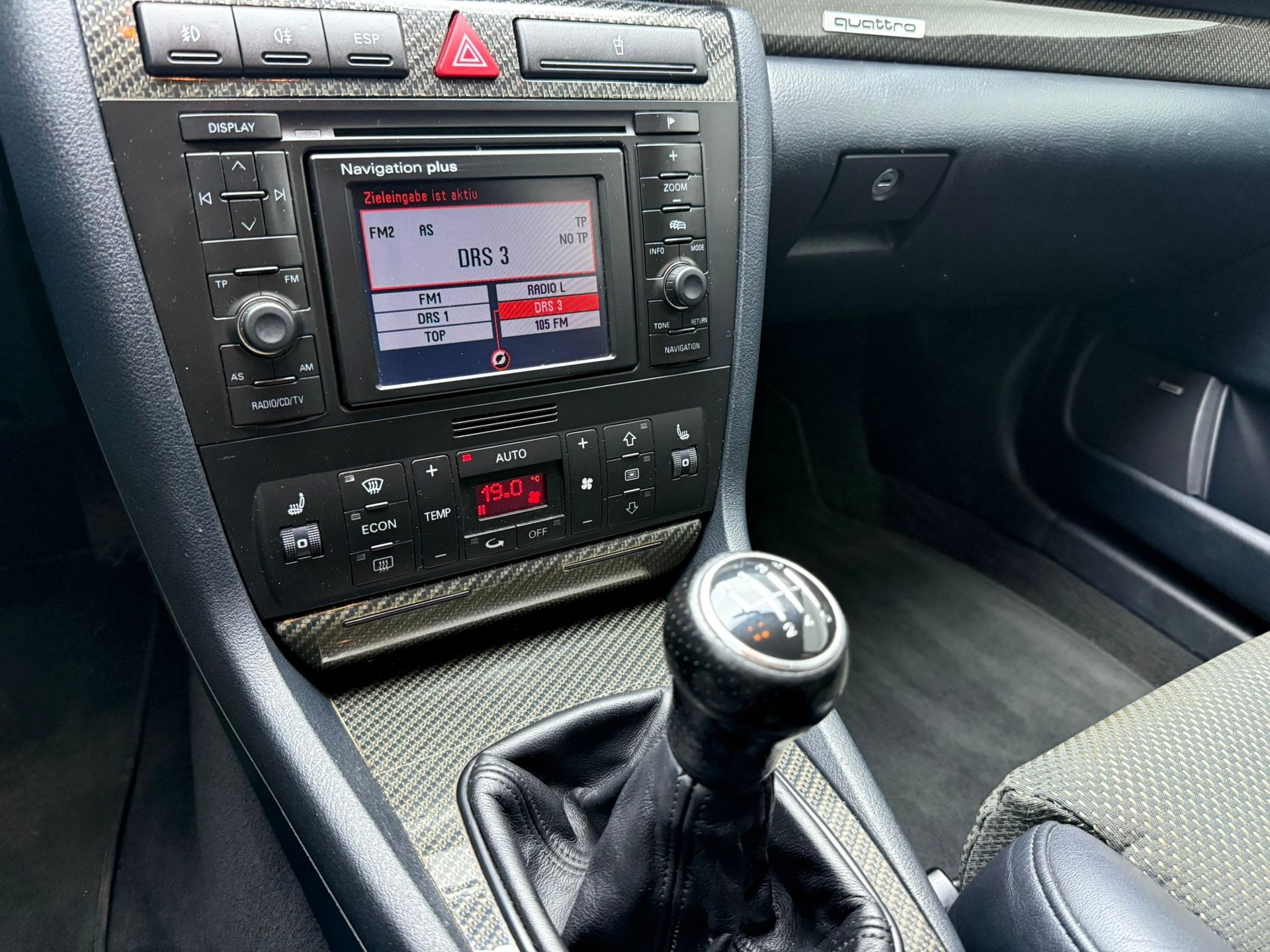 AUDI RS4 Avant quattro-image-21