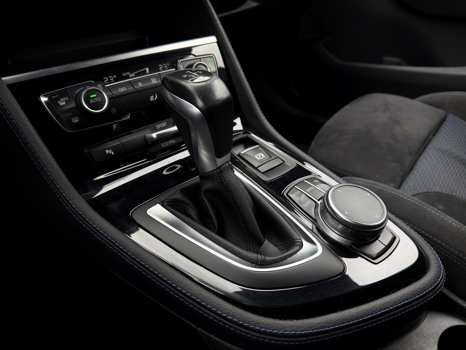 BMW 218d xDrive Gran Tourer M Sport 7-Plätzer-image-17