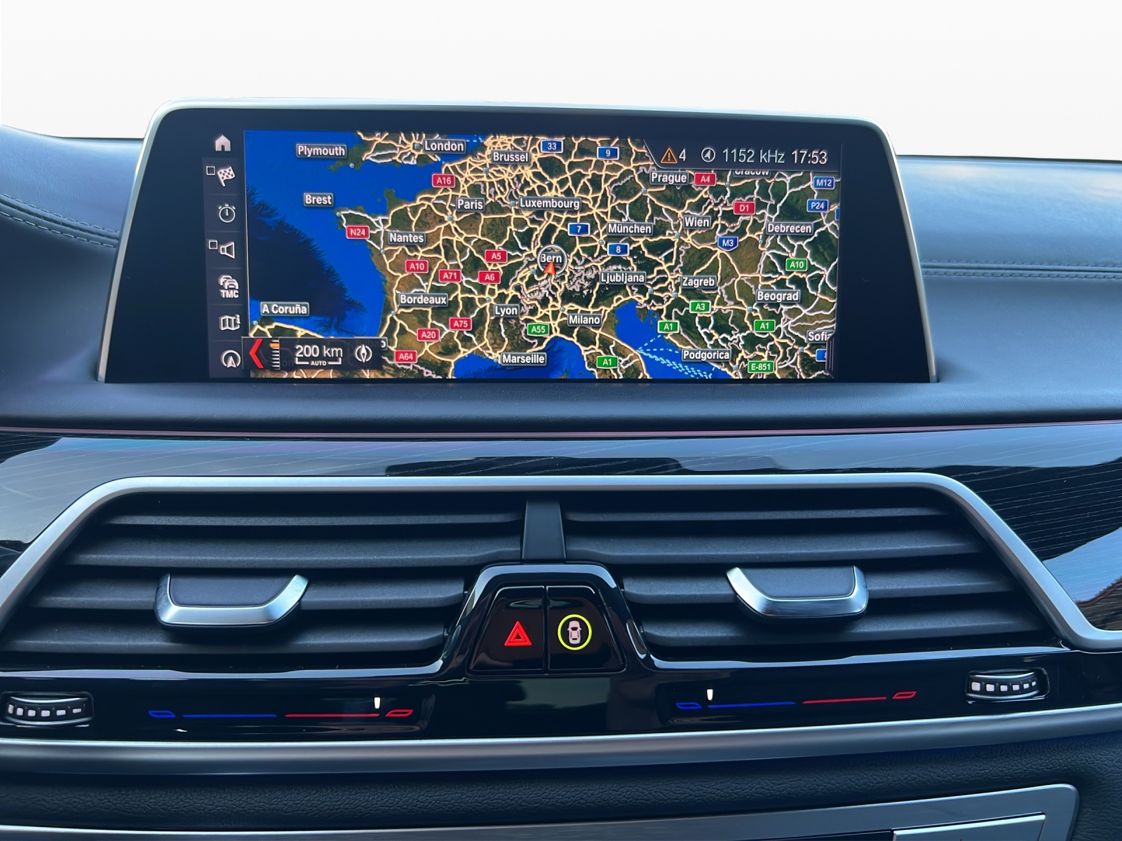 BMW 730d xDrive Steptronic-image-12