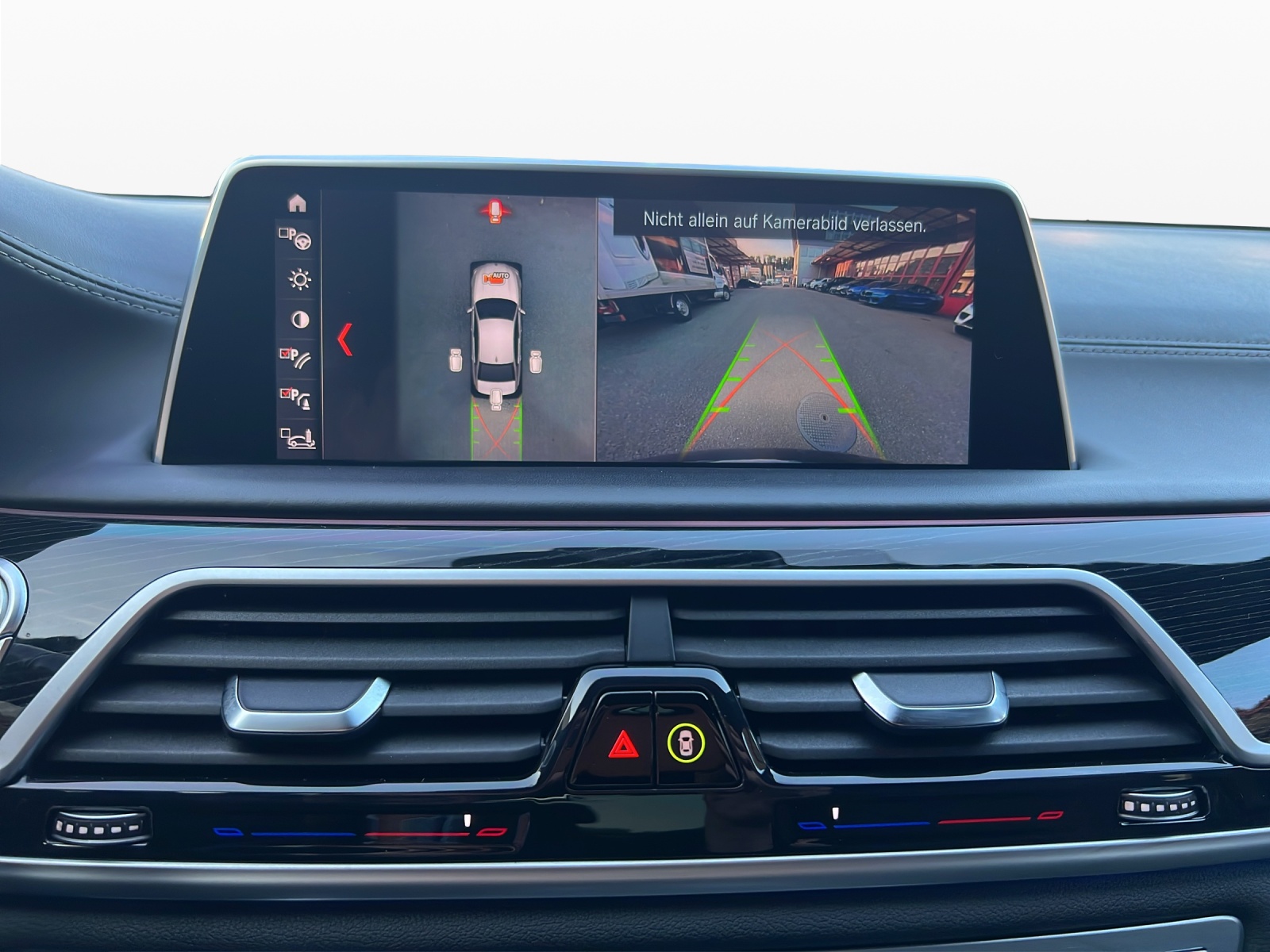 BMW 730d xDrive Steptronic-image-13