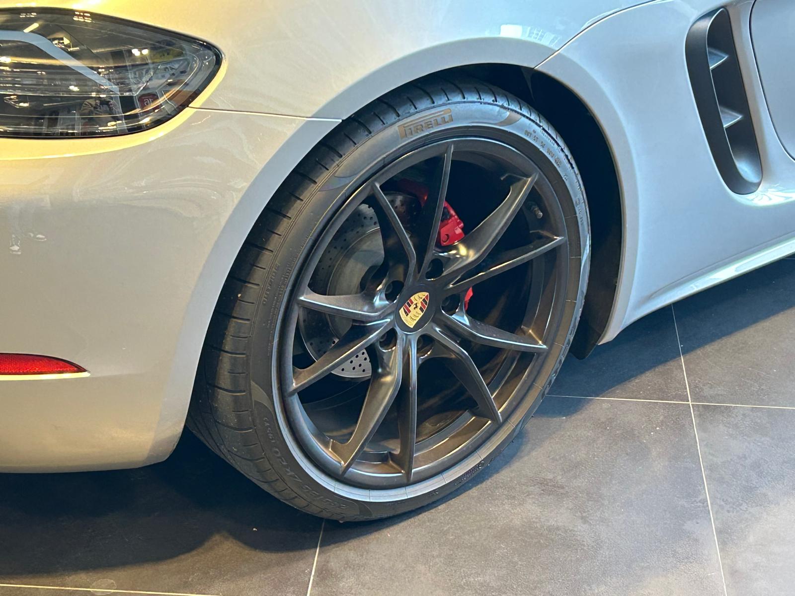 PORSCHE 718 Boxster GTS 2.5-image-9