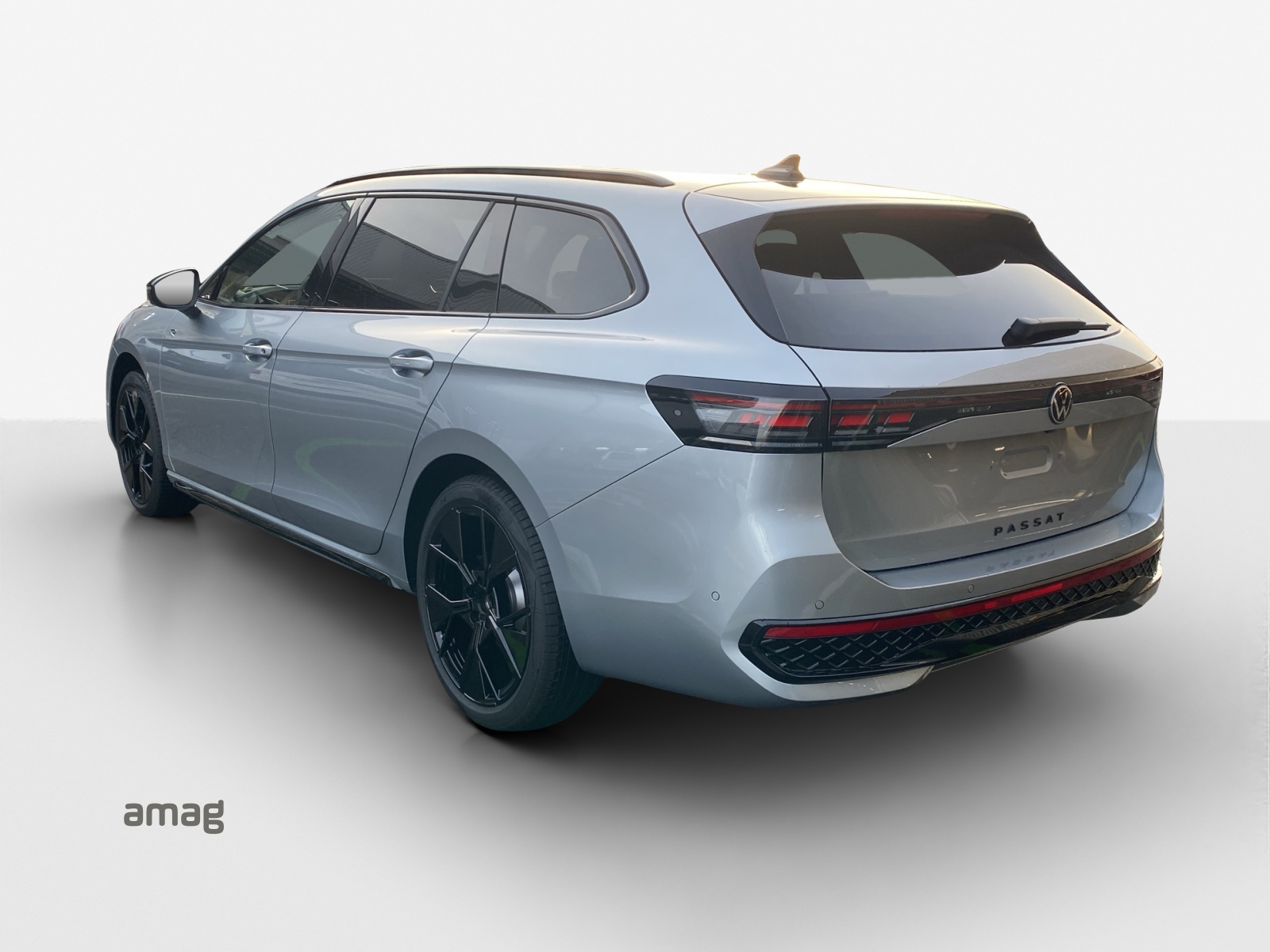 VW Passat Variant 2.0 TDI evo R-Line 4 Motion DSG-image-2