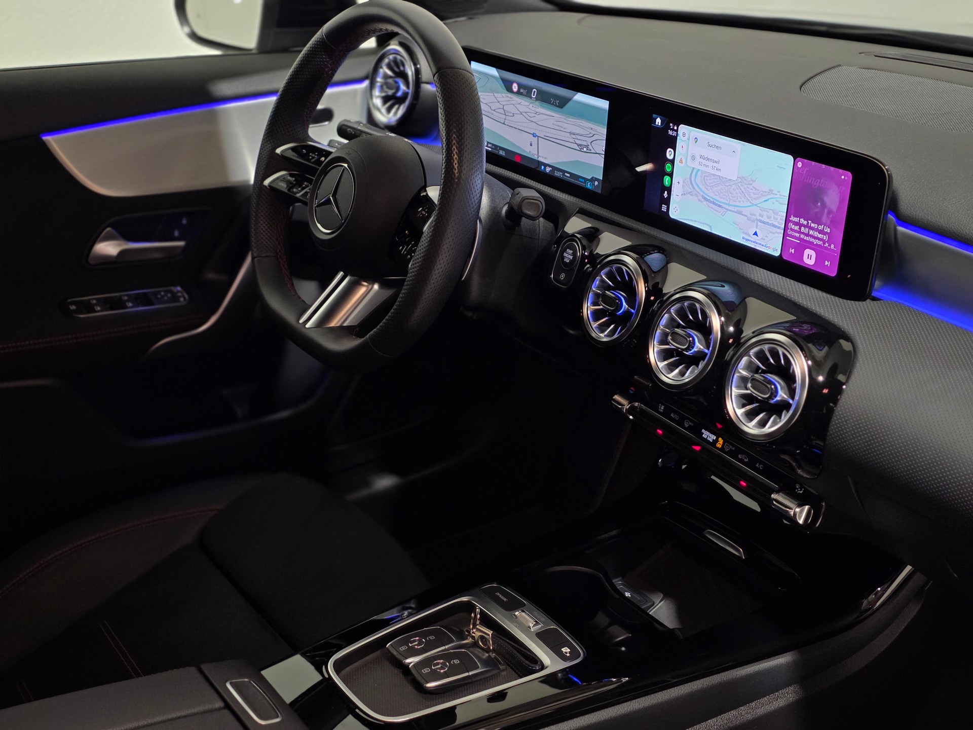 MERCEDES-BENZ A 180 Night Star AMG Line 7G-DCT-image-18