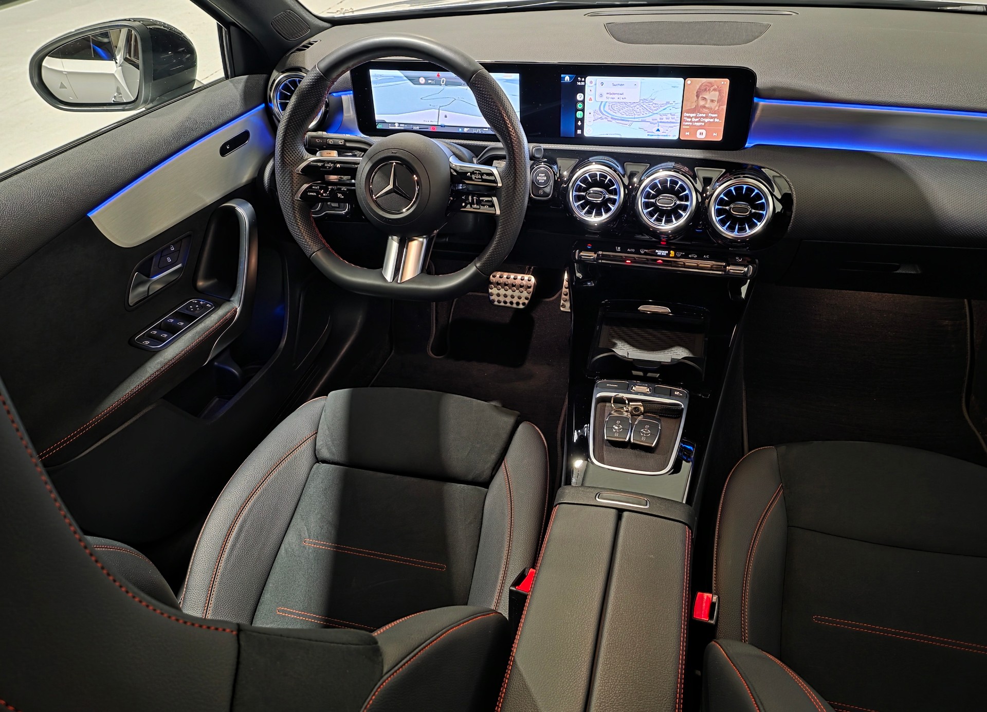 MERCEDES-BENZ A 180 Night Star AMG Line 7G-DCT-image-5
