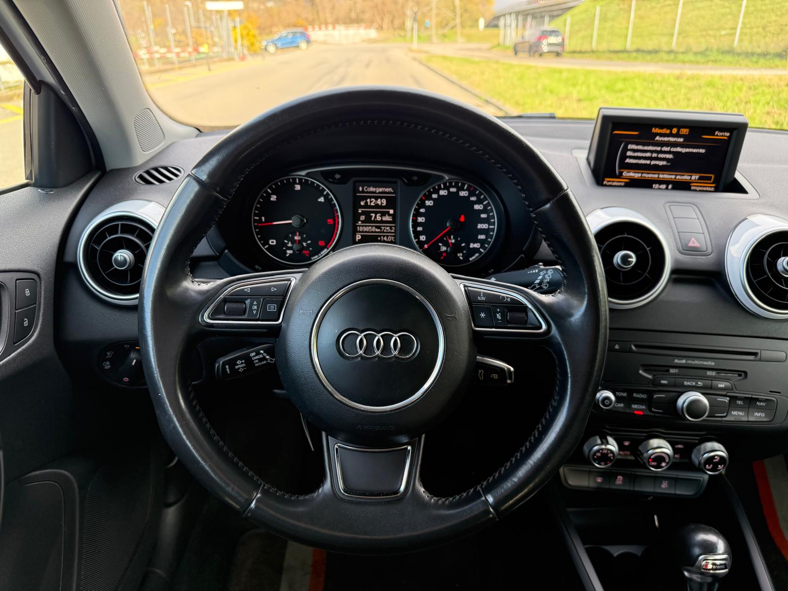 AUDI A1 Sportback 1.6 TDI admired DSG-image-9