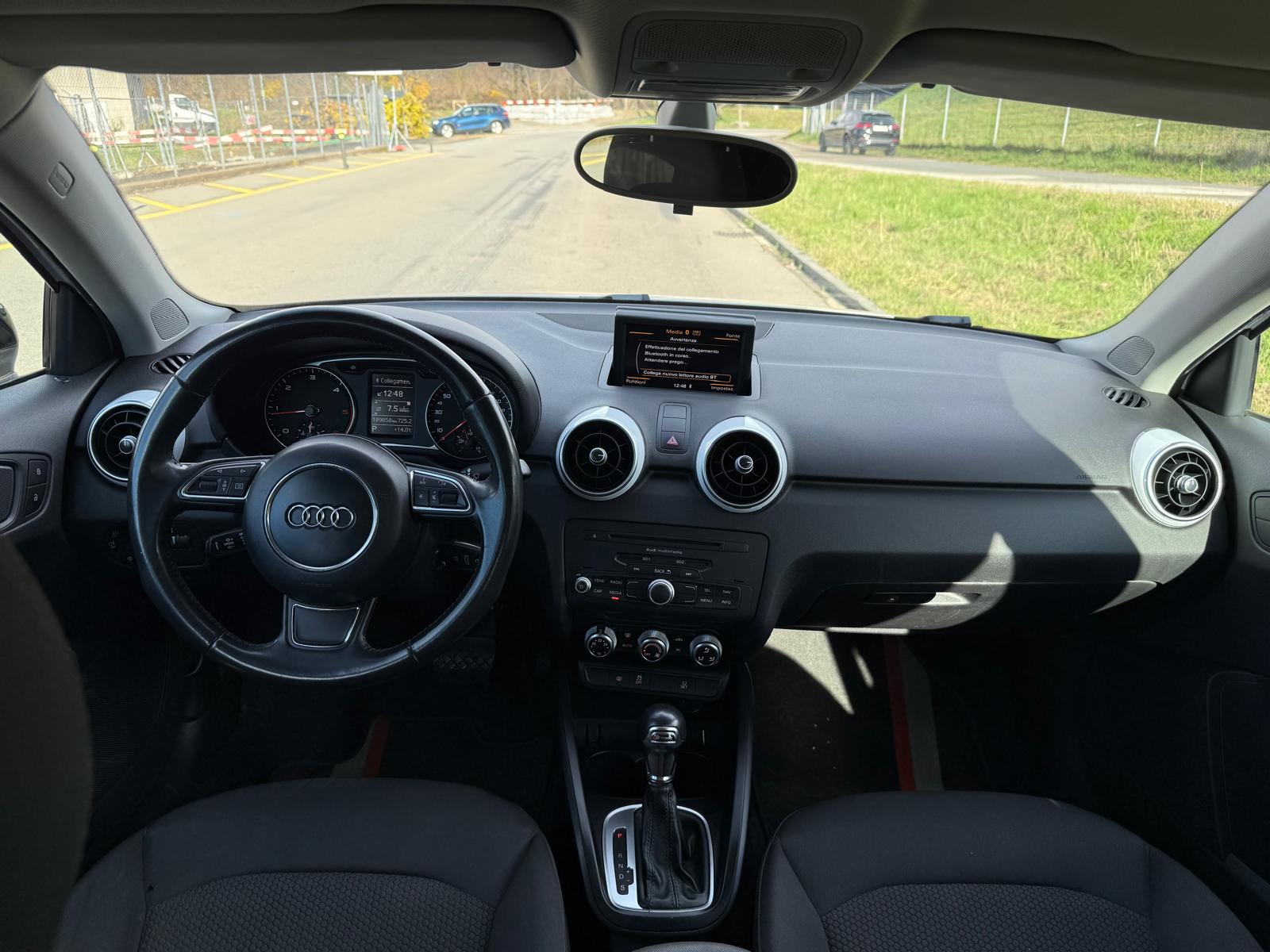 AUDI A1 Sportback 1.6 TDI admired DSG-image-8