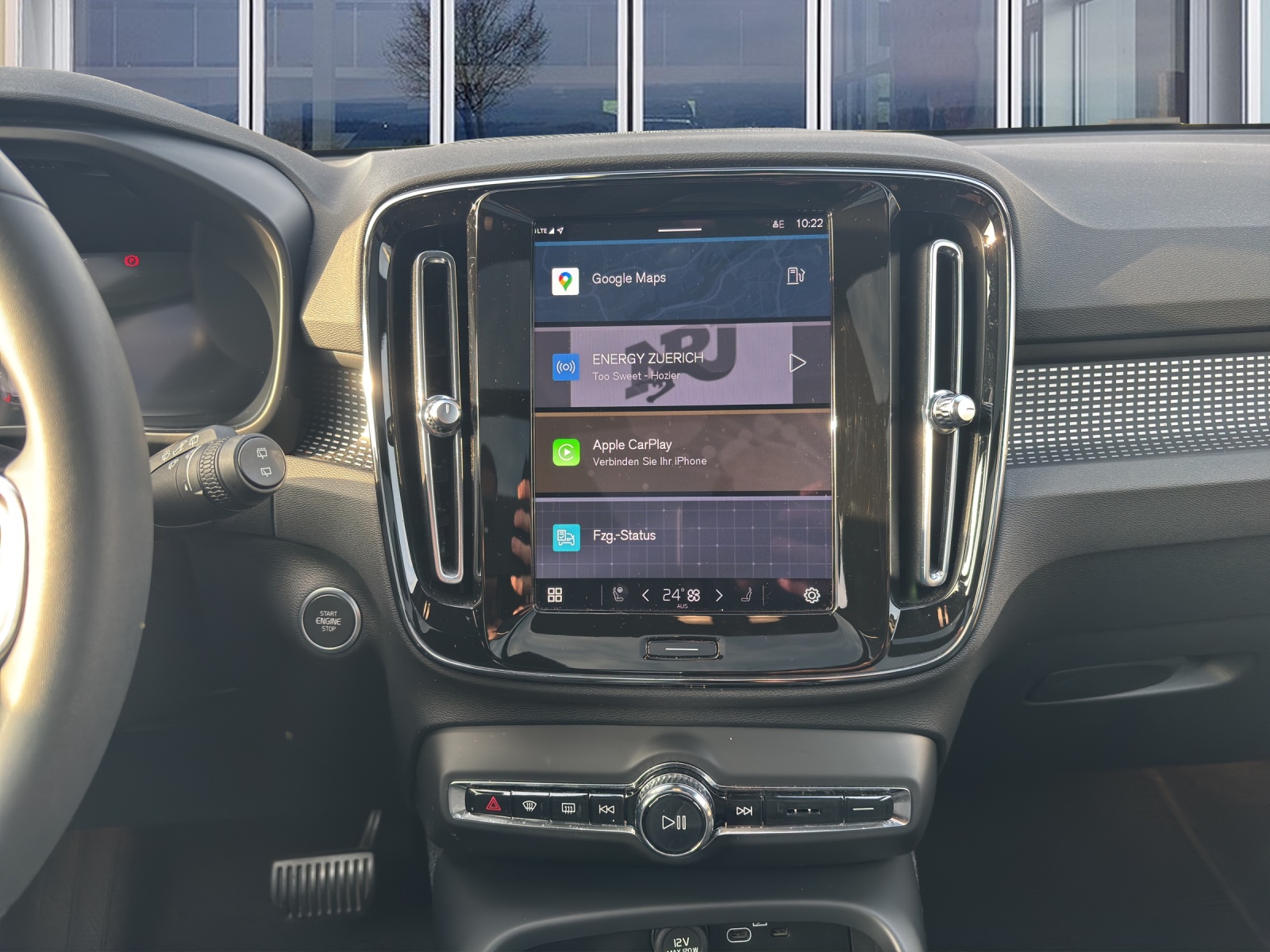 VOLVO XC40 2.0 B4 MH Plus Dark AWD-image-12