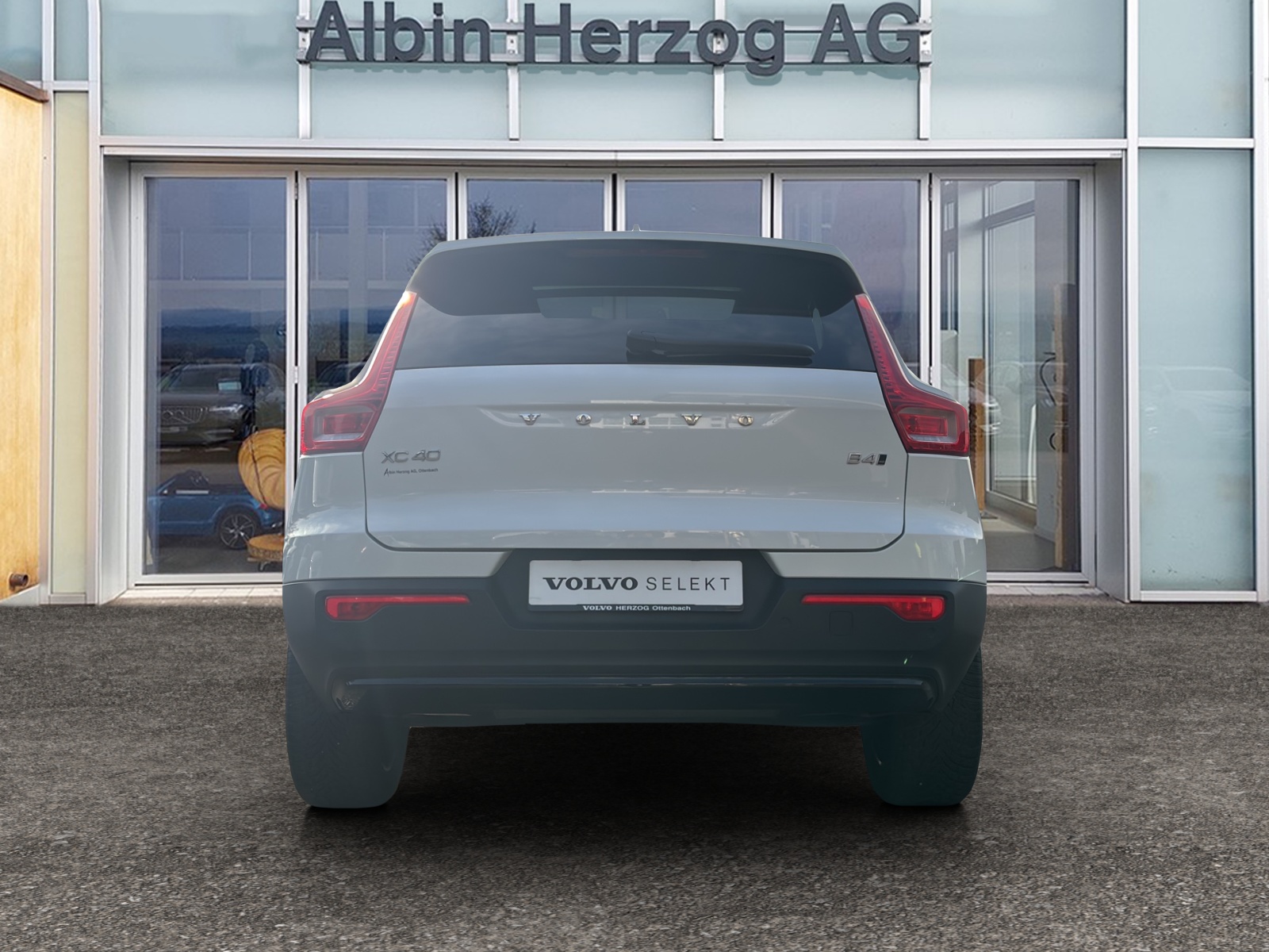 VOLVO XC40 2.0 B4 MH Plus Dark AWD-image-5