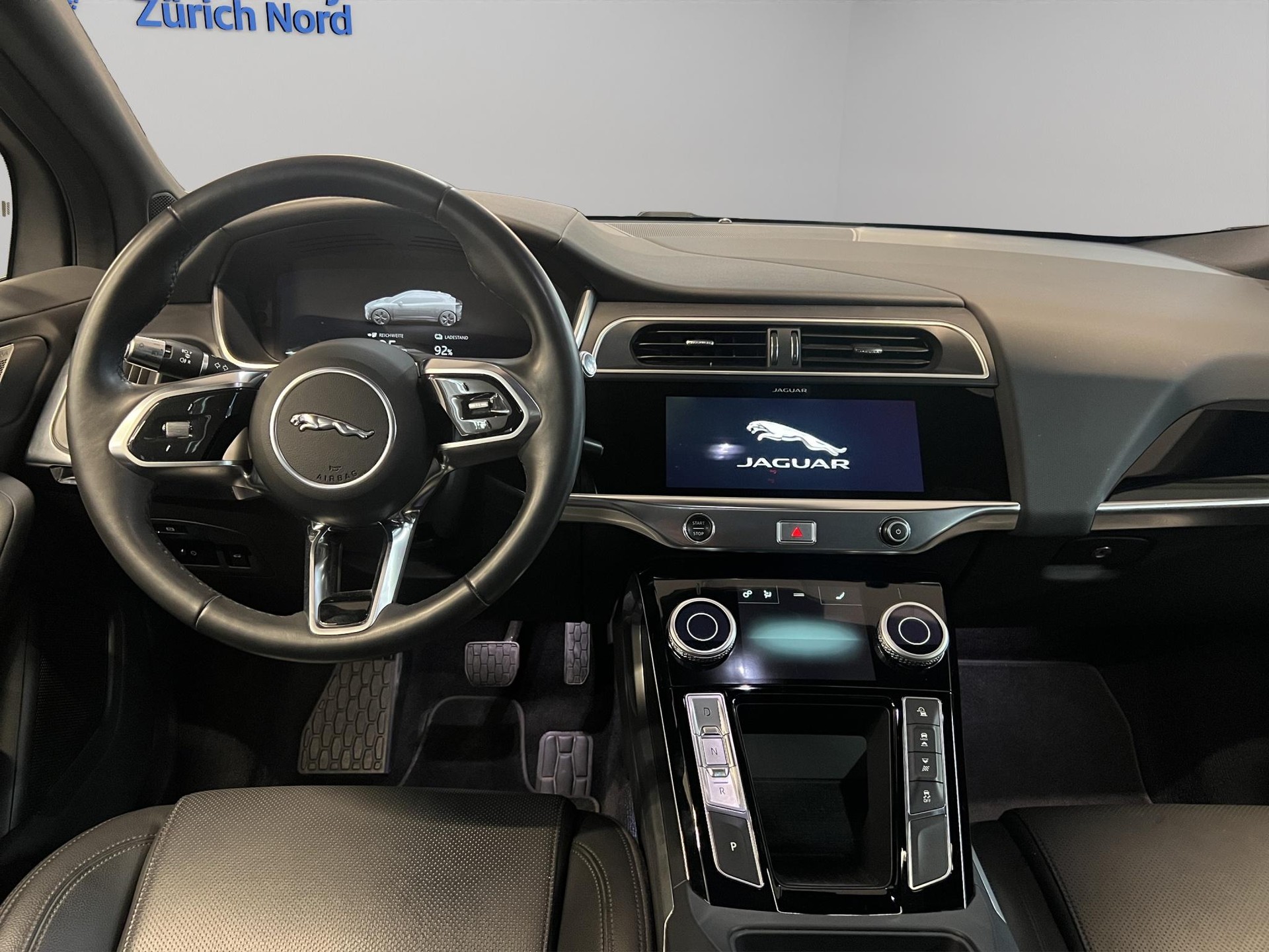 JAGUAR I-Pace EV400 S AWD-image-7