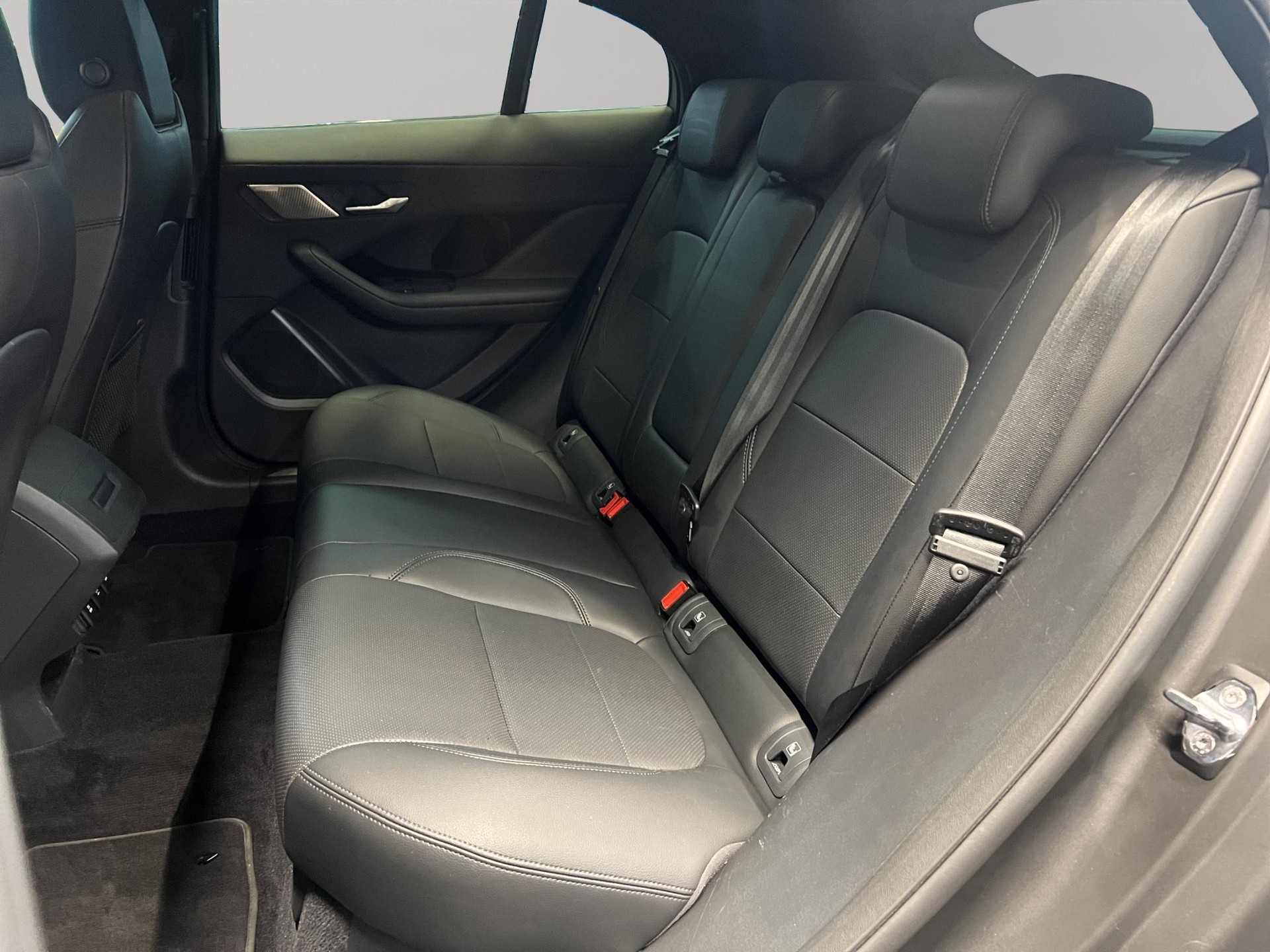 JAGUAR I-Pace EV400 S AWD-image-12