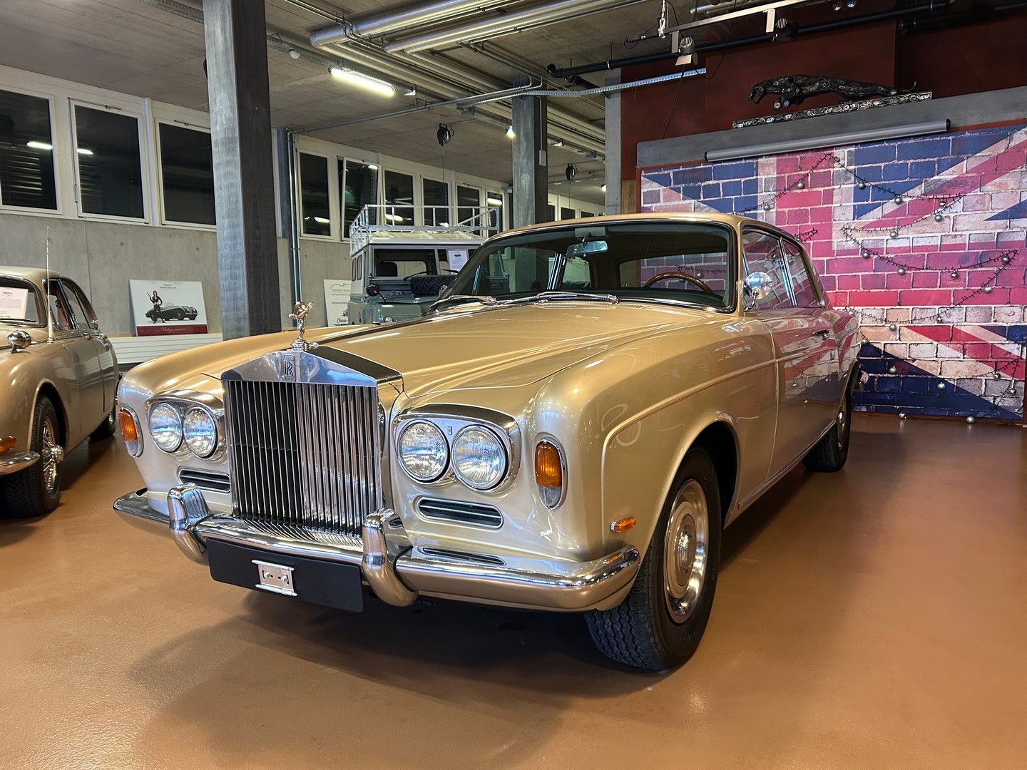 ROLLS-ROYCE Silver Shadow Coupé-image-0