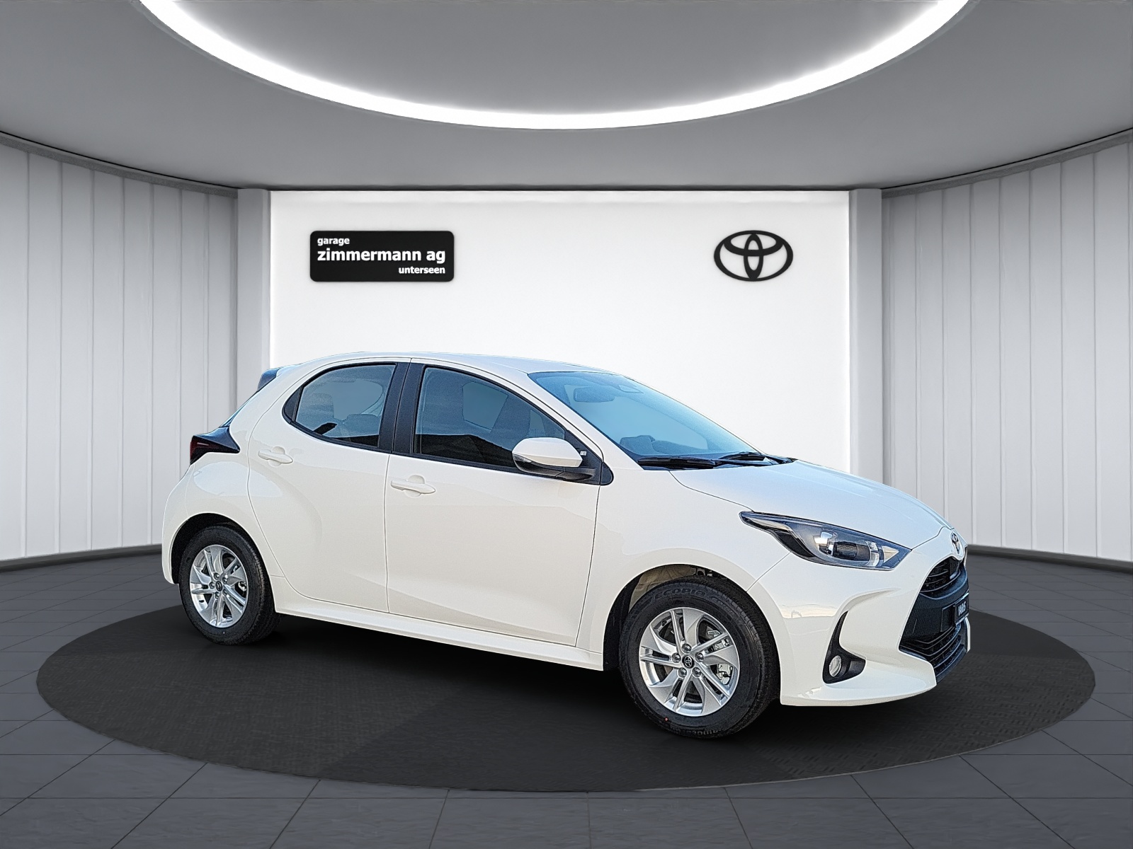 TOYOTA Yaris 1.5 VVT-i HSD Comfort-image-3