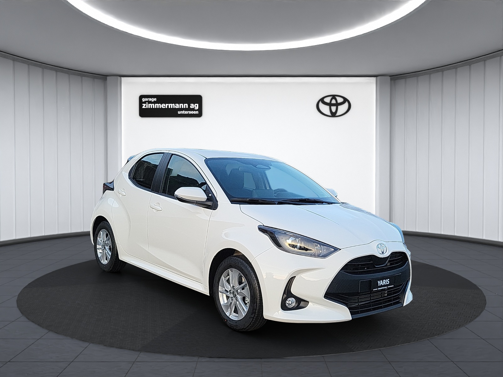 TOYOTA Yaris 1.5 VVT-i HSD Comfort-image-2