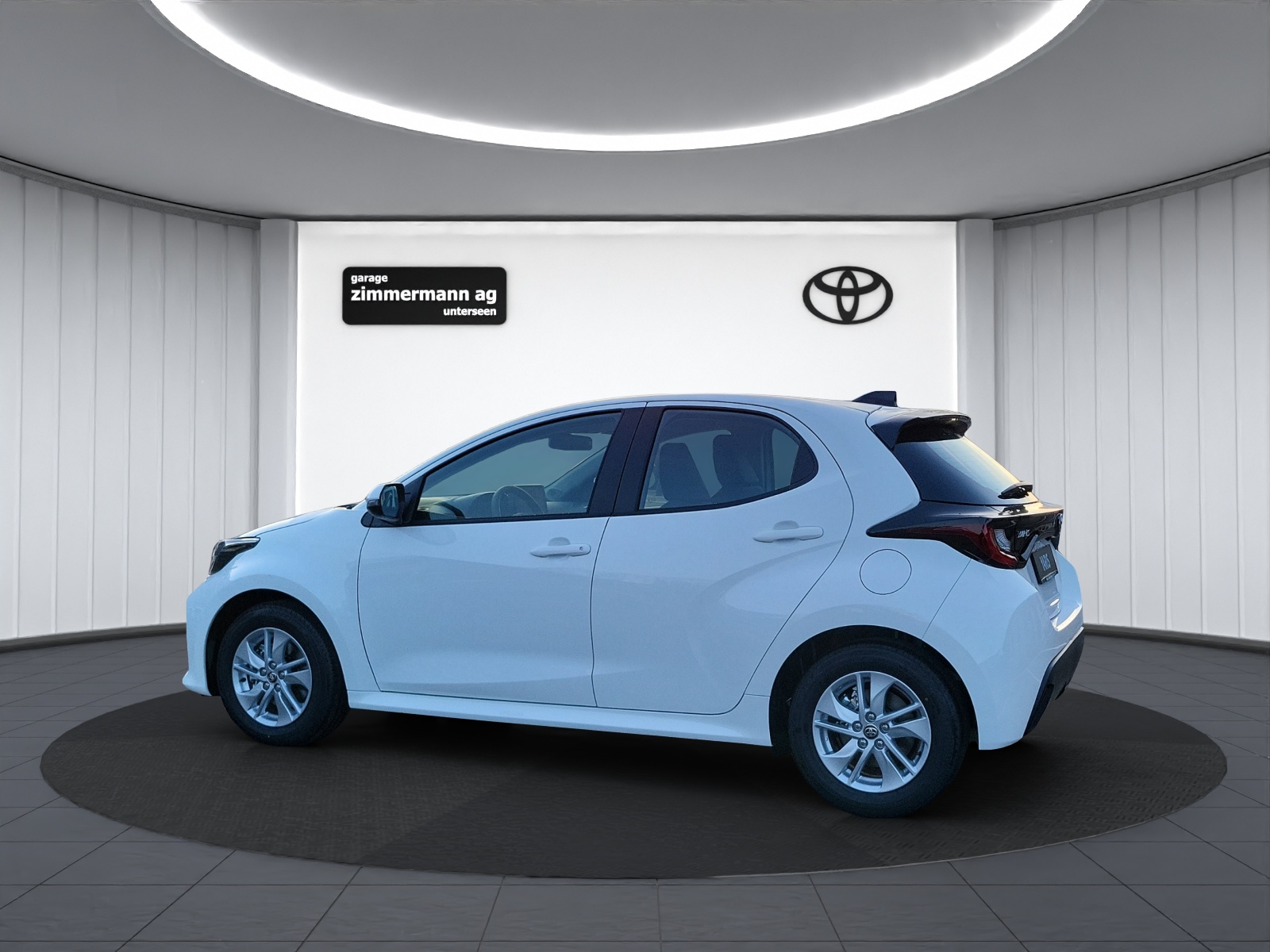 TOYOTA Yaris 1.5 VVT-i HSD Comfort-image-9