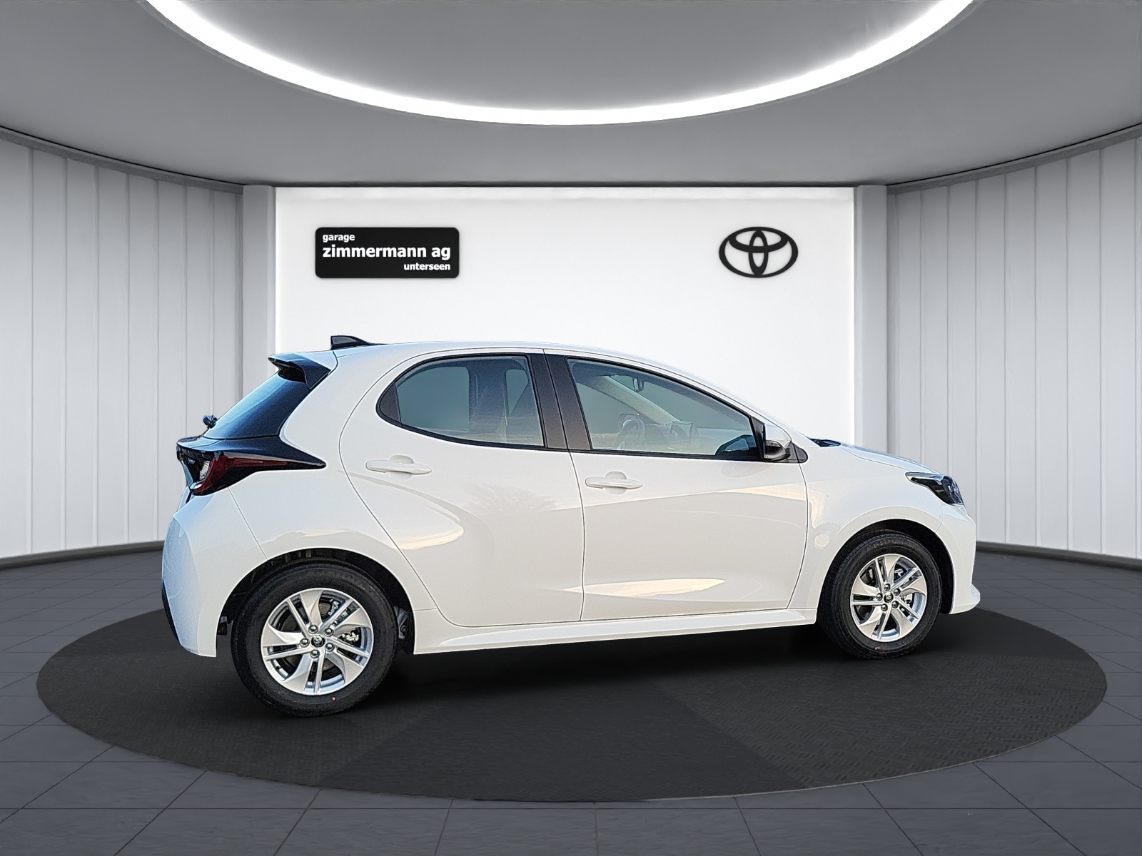 TOYOTA Yaris 1.5 VVT-i HSD Comfort-image-5