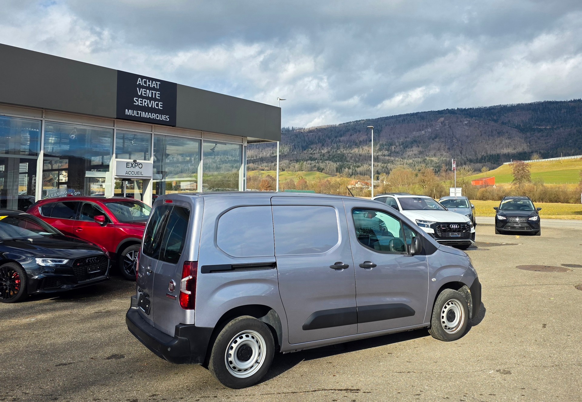 FIAT Doblo 1.2 PureTech L1 650kg Techno-image-3