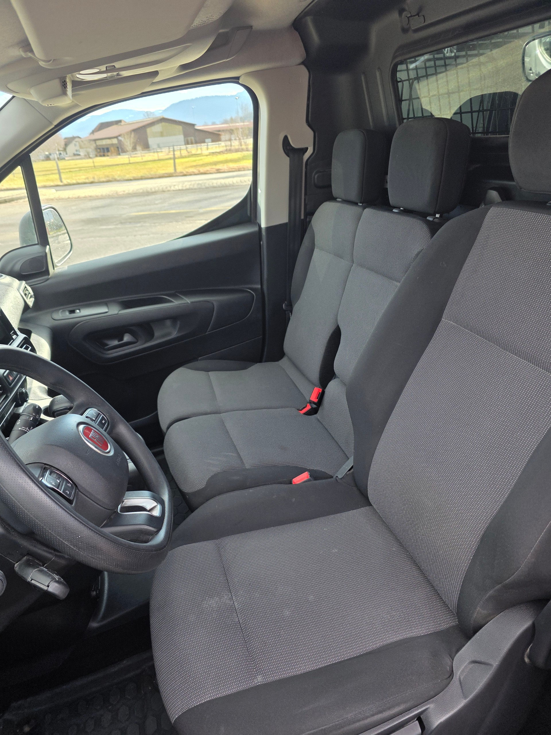 FIAT Doblo 1.2 PureTech L1 650kg Techno-image-6