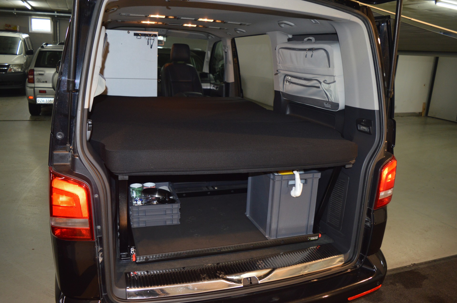 VW T5 Campingbus Multivan 2.0 Bi-TDI CR Highline DSG-image-11