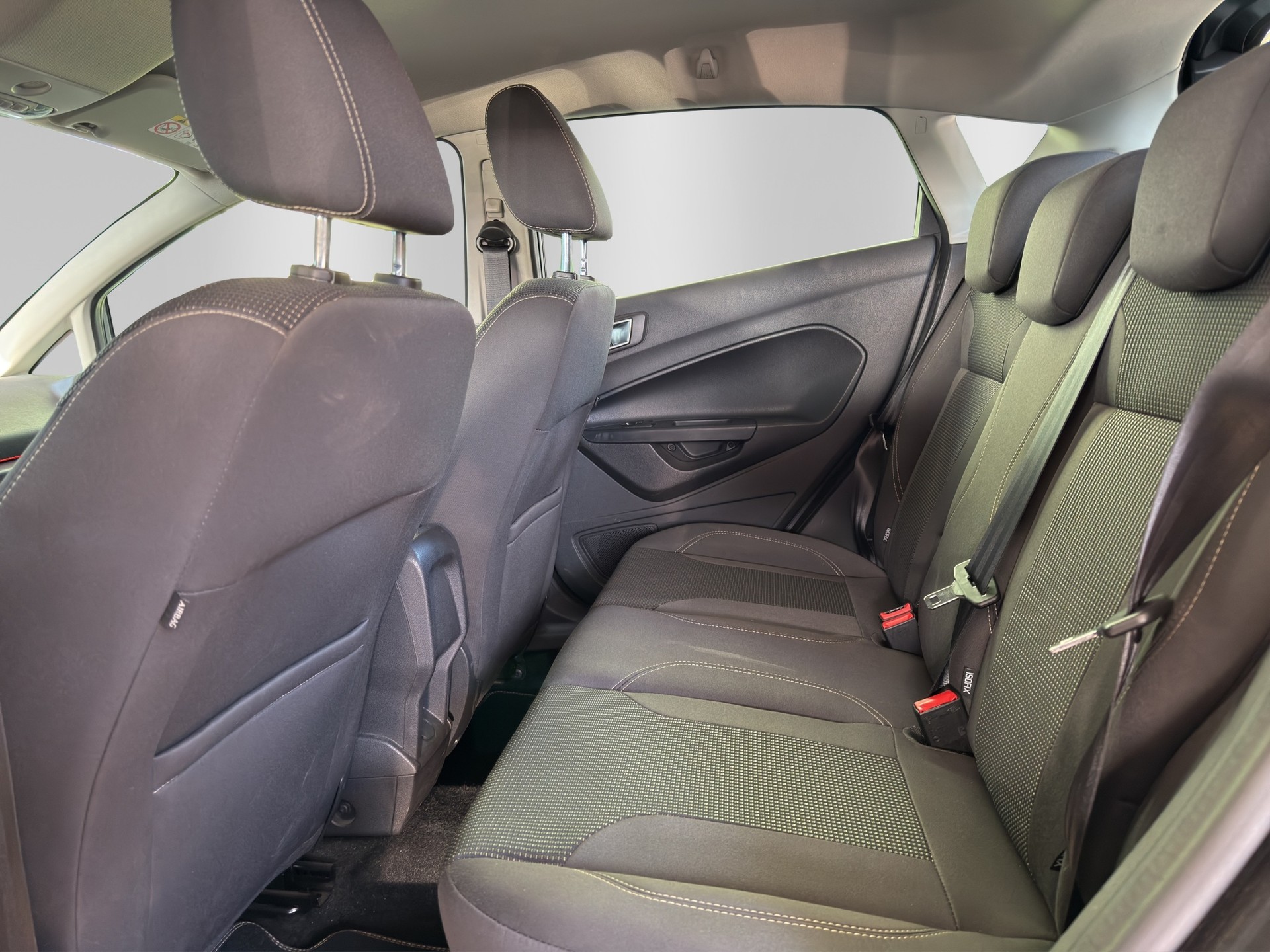 FORD Fiesta 1.0 SCTi Titanium PowerShift-image-13