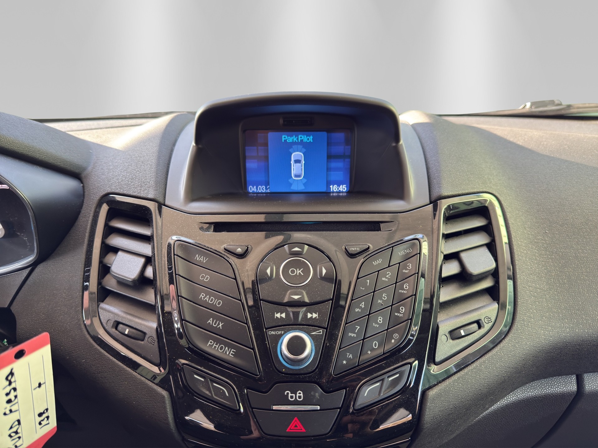FORD Fiesta 1.0 SCTi Titanium PowerShift-image-11