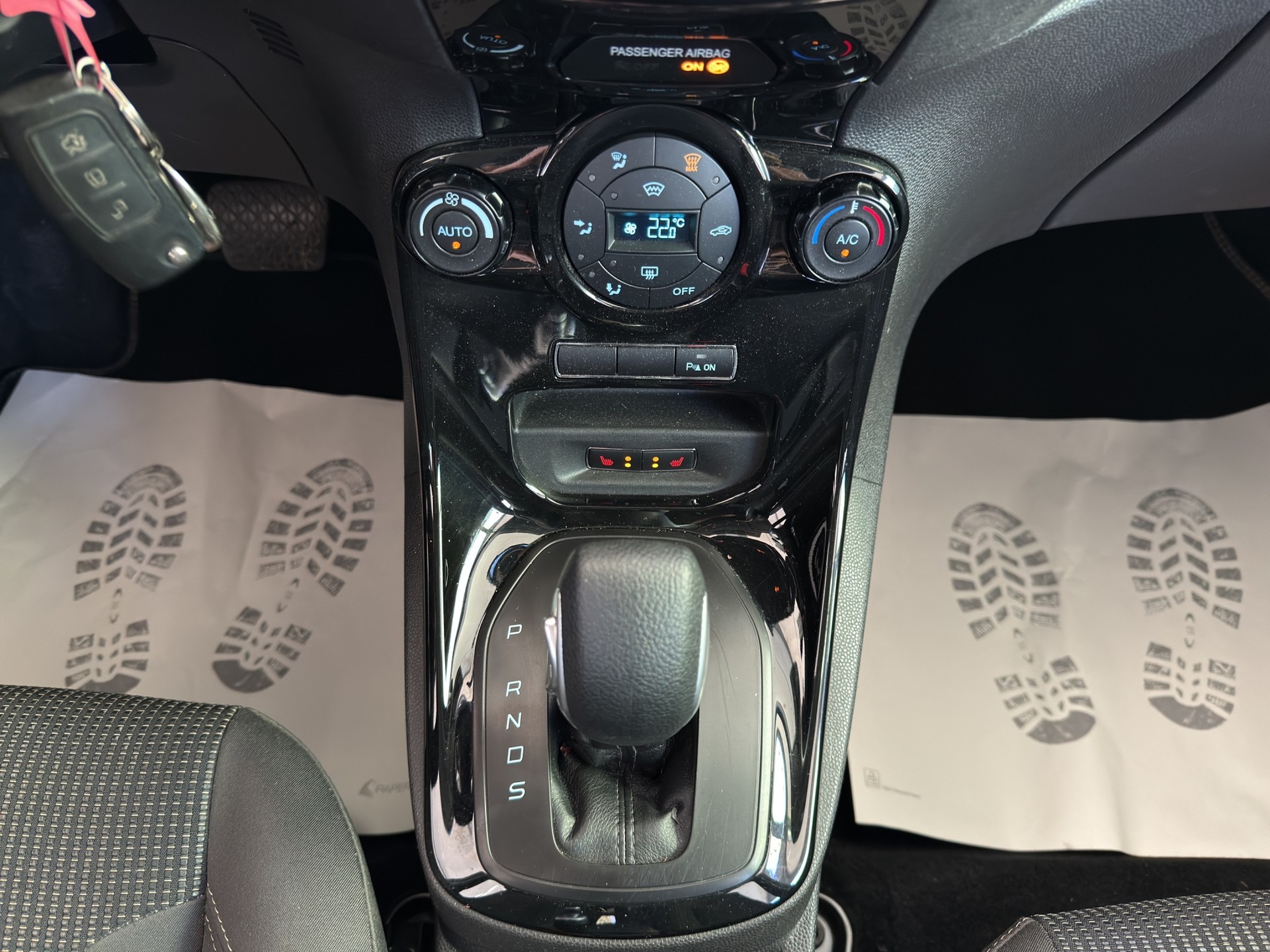 FORD Fiesta 1.0 SCTi Titanium PowerShift-image-10