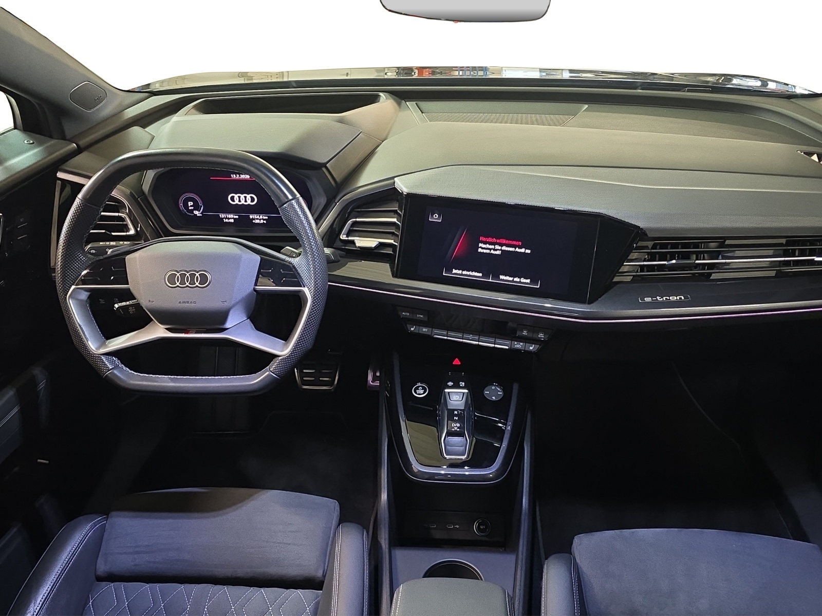 AUDI Q4 e-tron 50 quattro-image-10