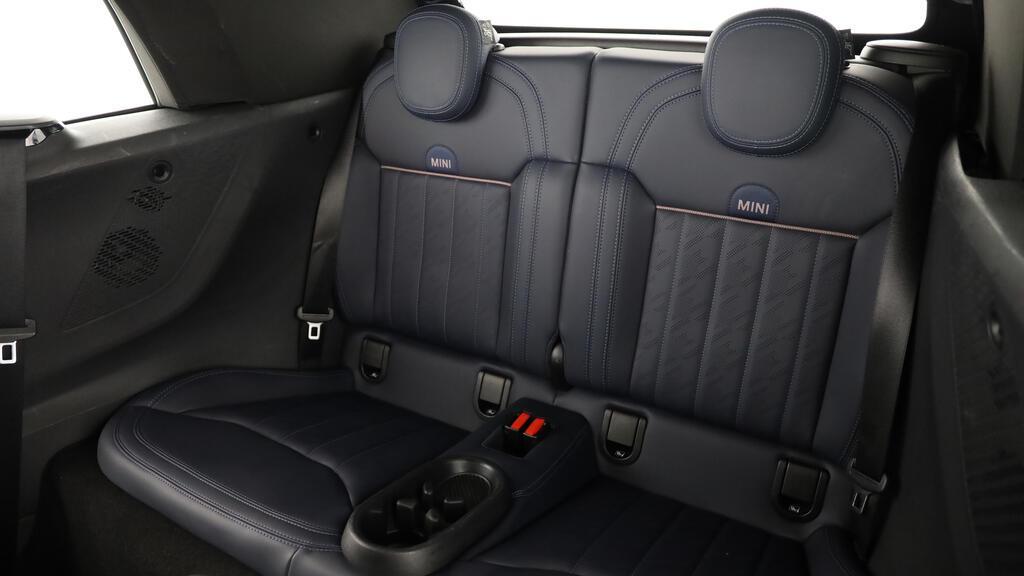 MINI Cooper S Cabrio-image-19