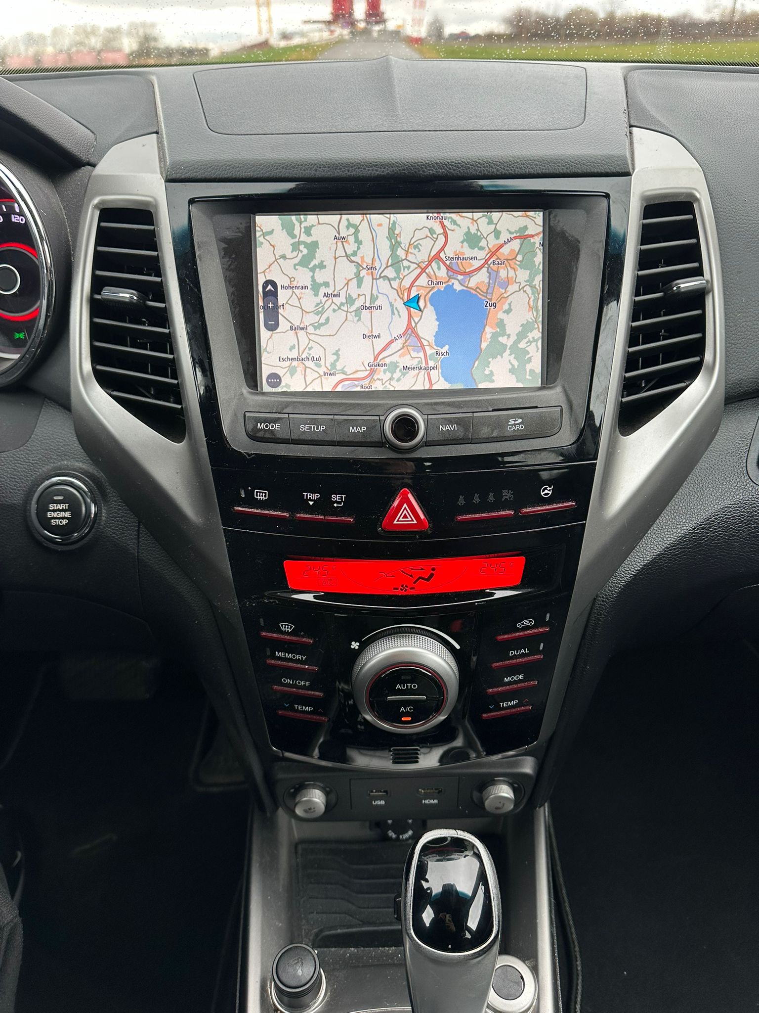 KGM-SsangYong Tivoli 1.6 eXDi Crystal 4WD Automatic-image-15