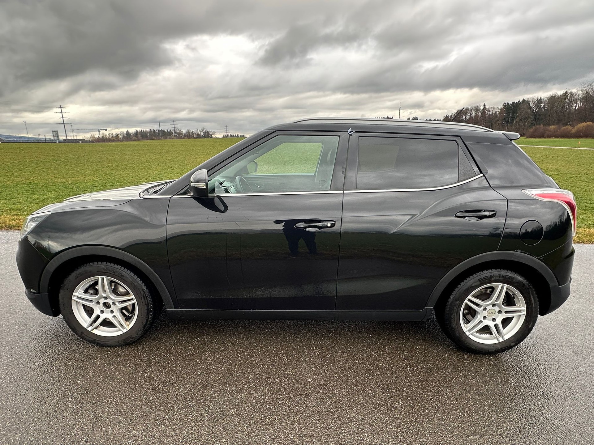 KGM-SsangYong Tivoli 1.6 eXDi Crystal 4WD Automatic-image-7