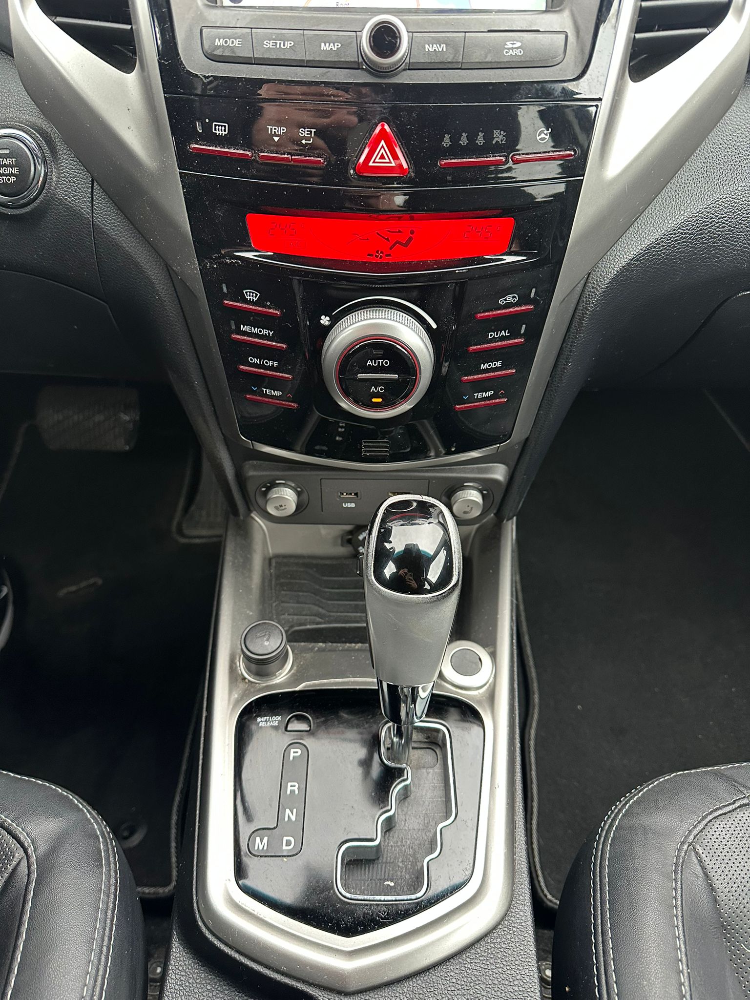 KGM-SsangYong Tivoli 1.6 eXDi Crystal 4WD Automatic-image-18