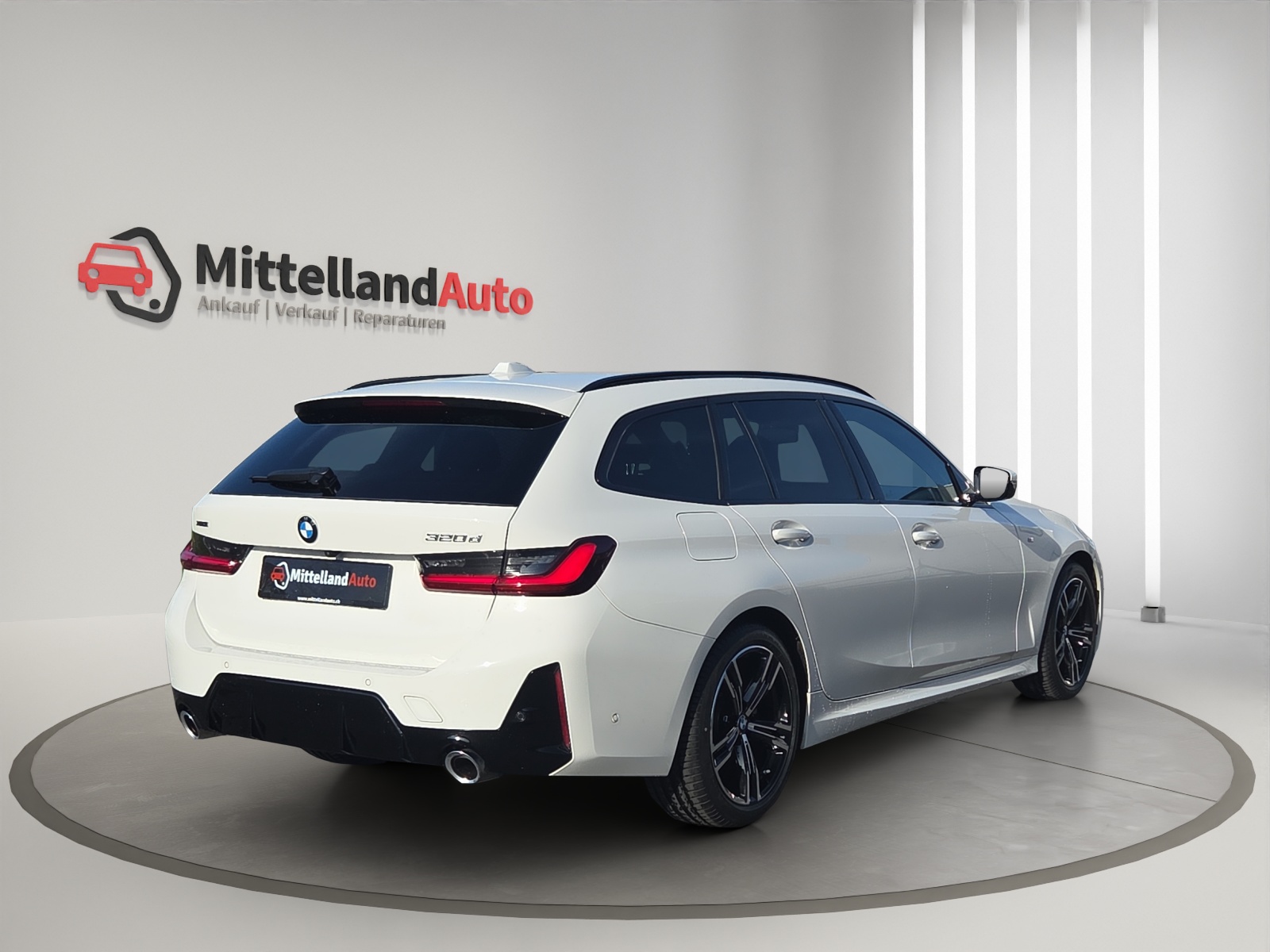 BMW 320d xDrive 48V Touring Steptronic M Sport-image-10