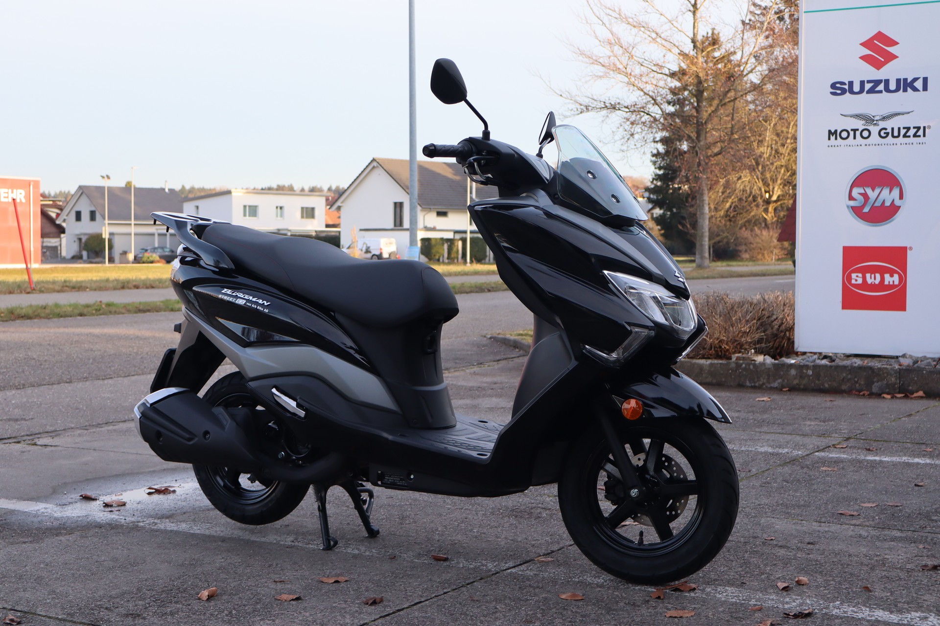 SUZUKI UB125 L Burgman-showroom-element-1