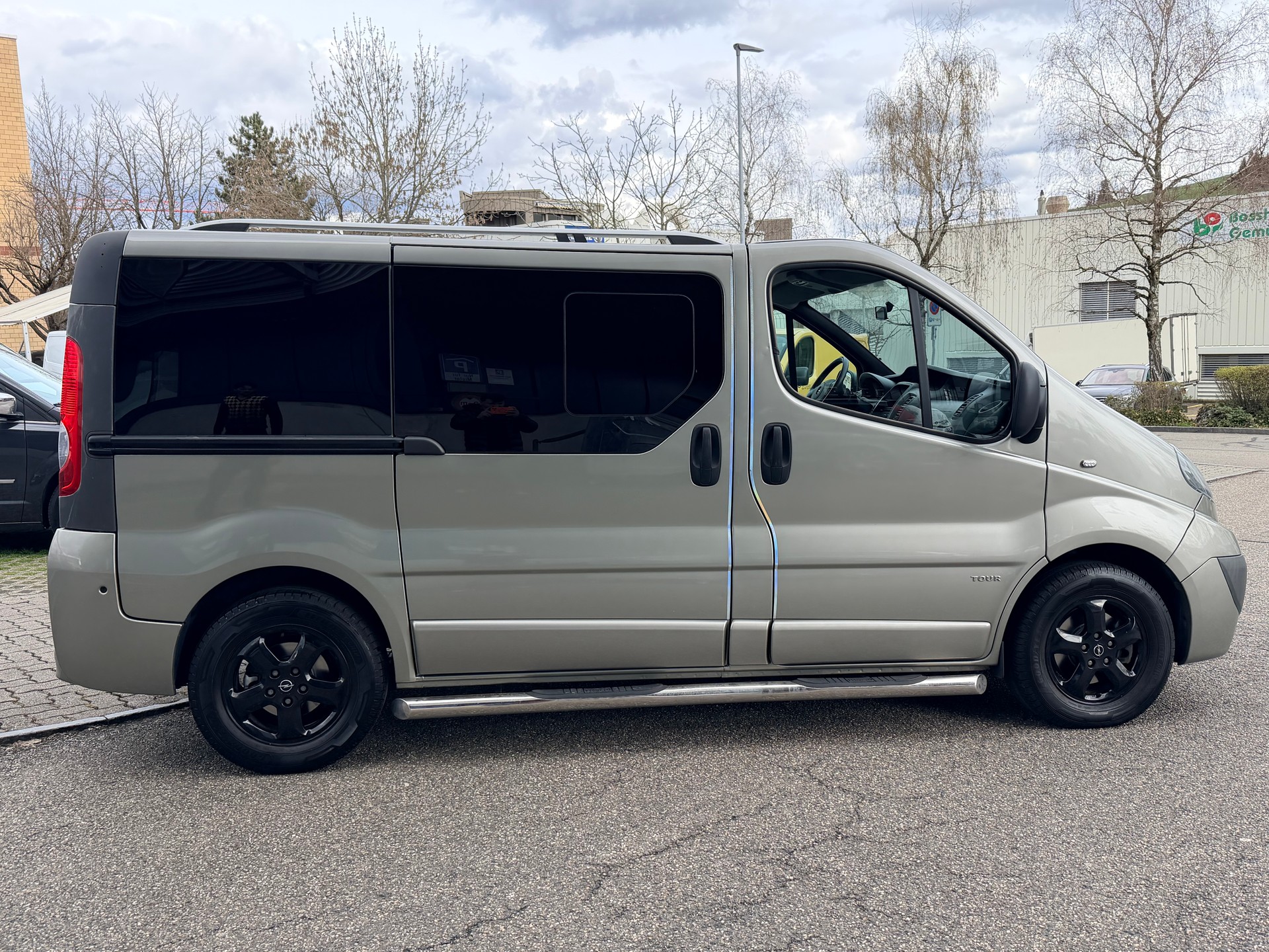 OPEL Vivaro Tour 2.0 CDTI 2.7t L1H1-image-1