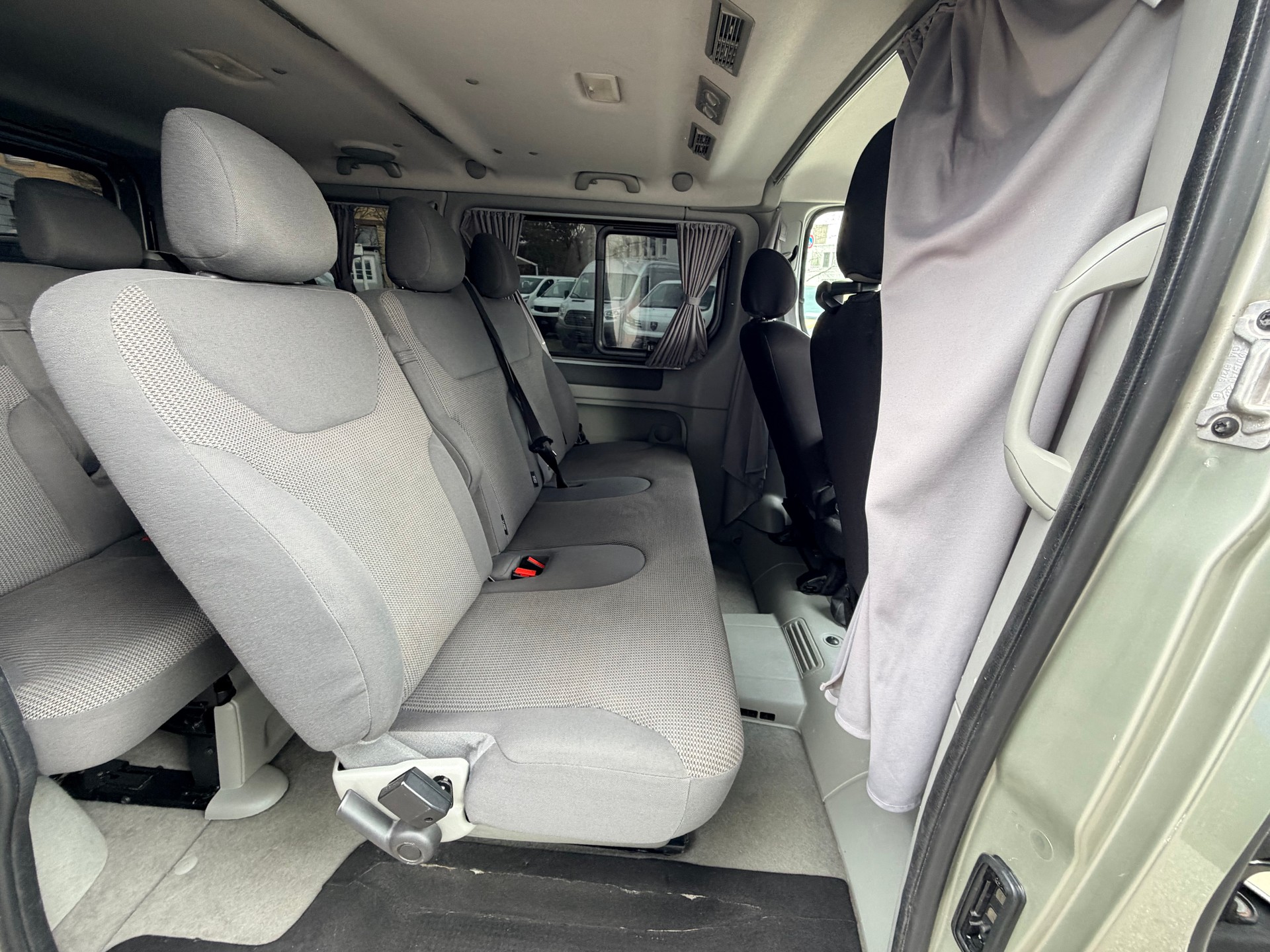 OPEL Vivaro Tour 2.0 CDTI 2.7t L1H1-image-9