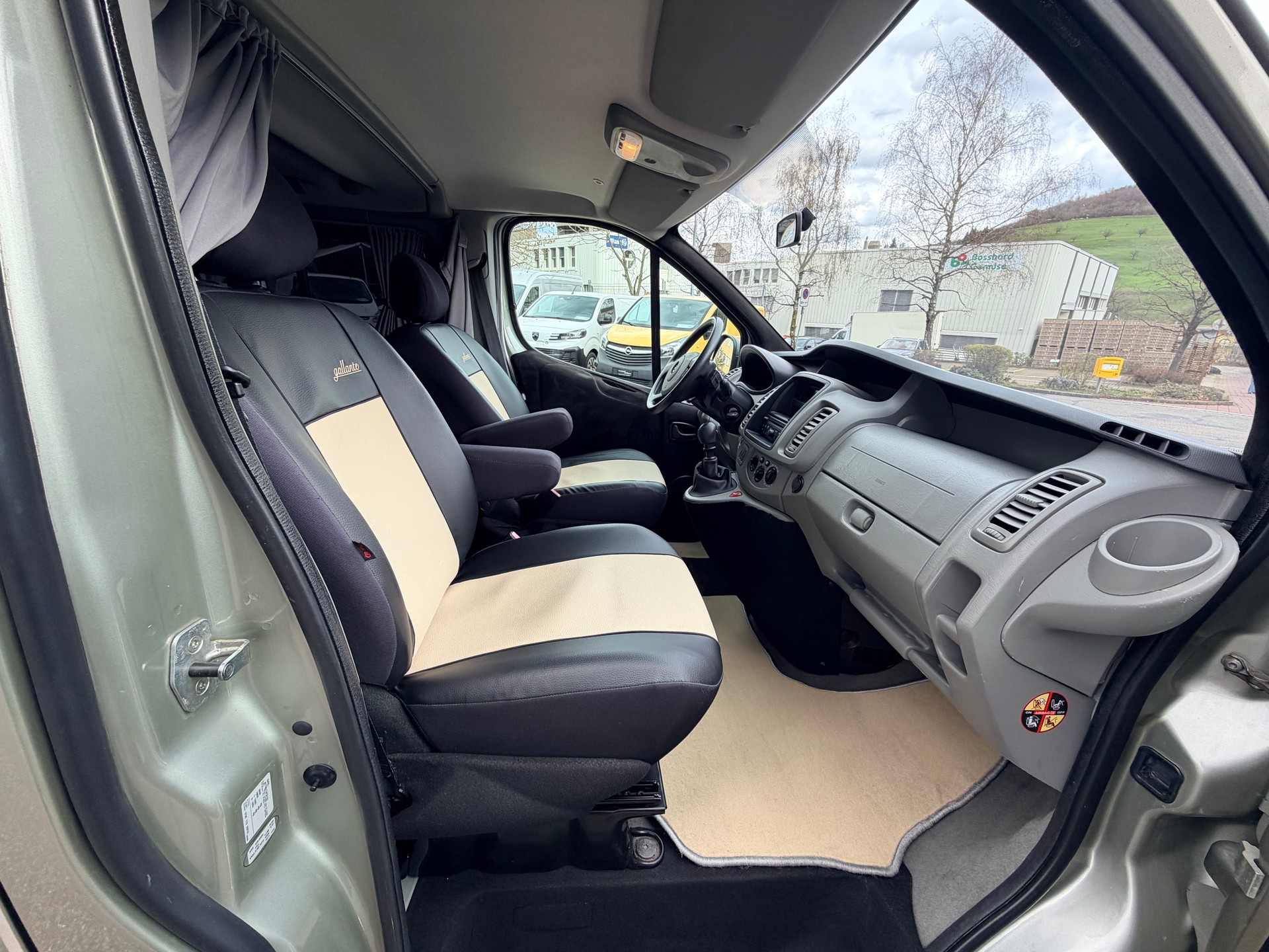 OPEL Vivaro Tour 2.0 CDTI 2.7t L1H1-image-7