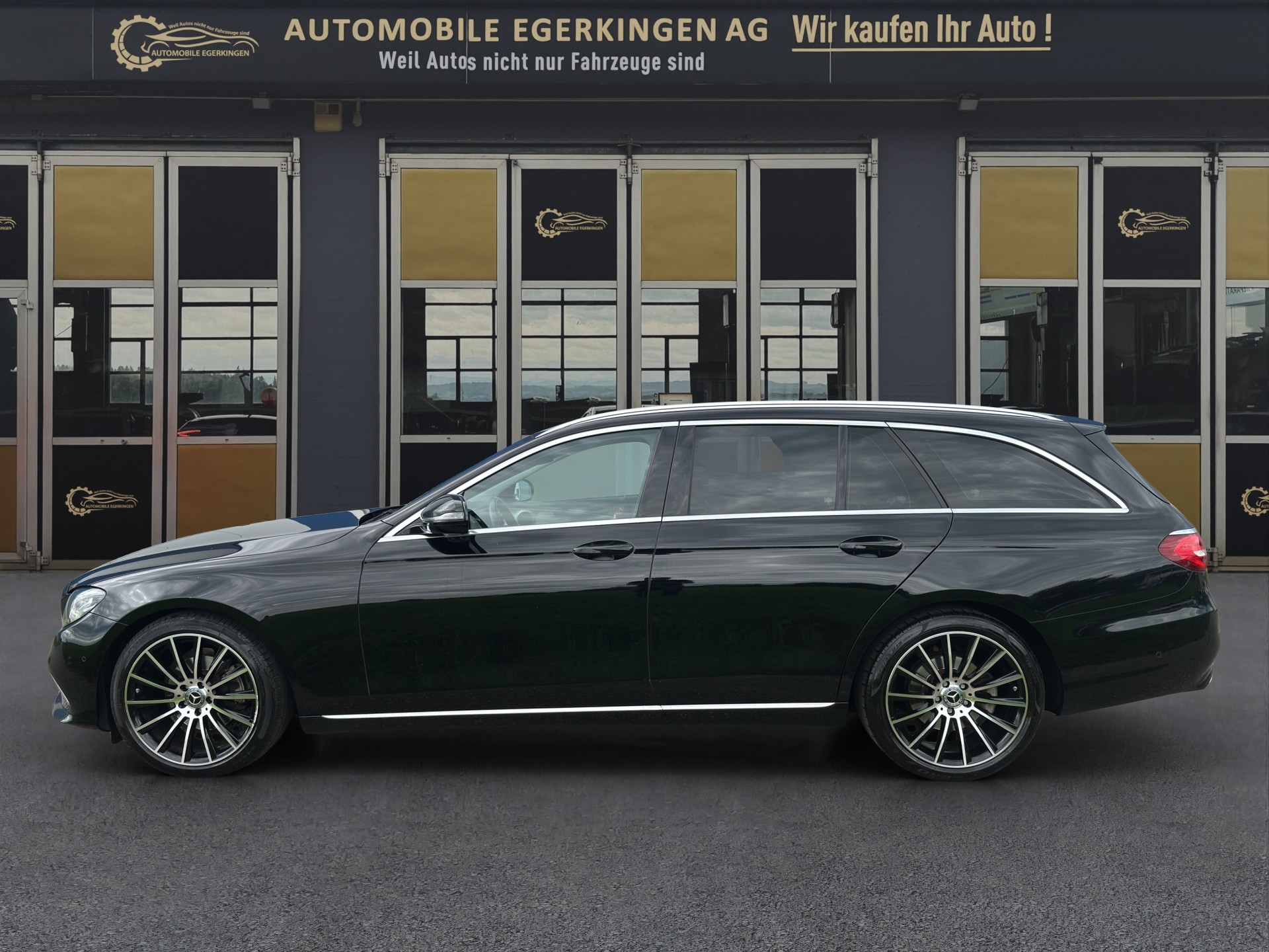 MERCEDES-BENZ E 220 d Avantgarde-image-7