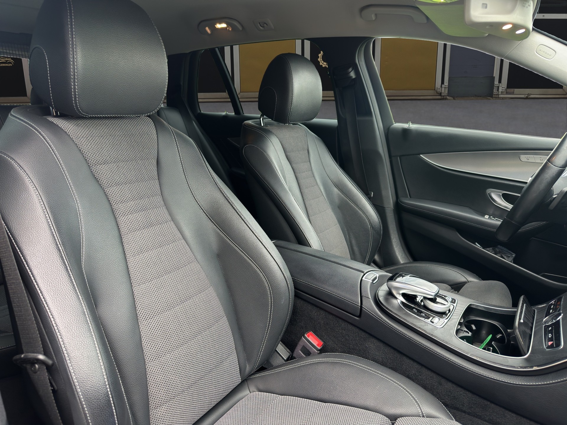 MERCEDES-BENZ E 220 d Avantgarde-image-9